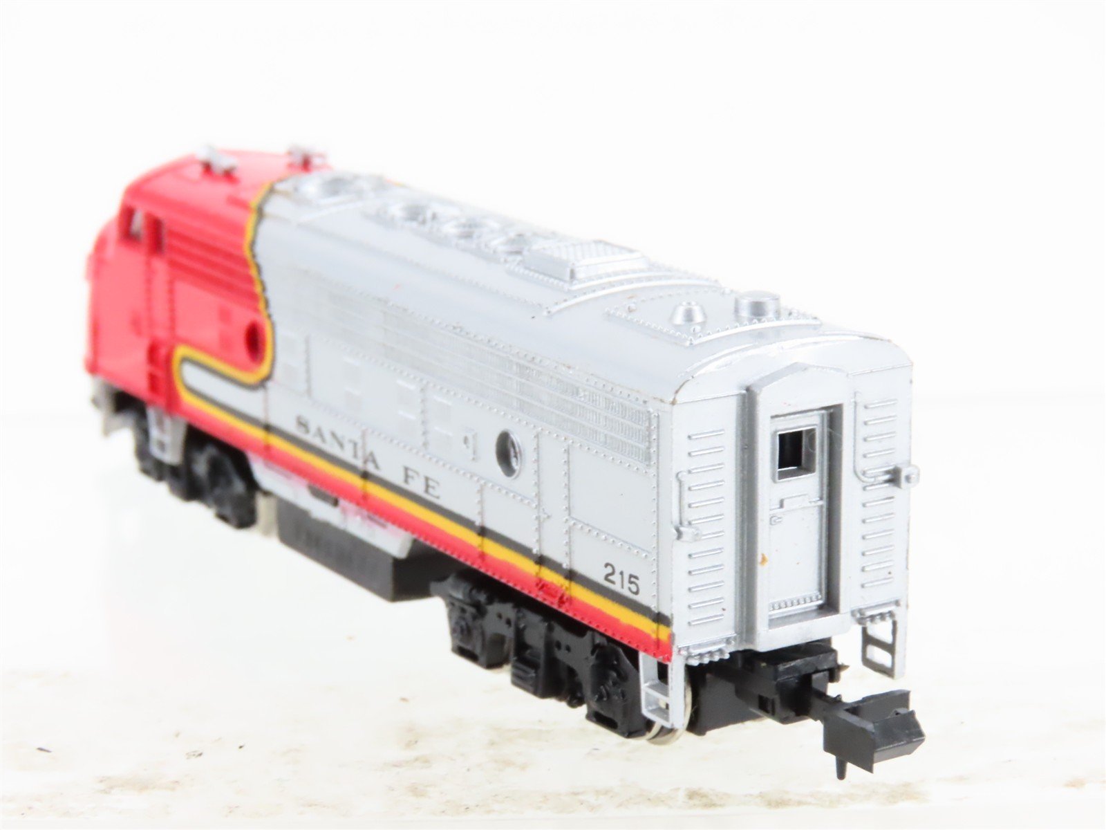 N Scale Bachmann ATSF Santa Fe F7A Diesel Locomotive #215 w/ Caboose