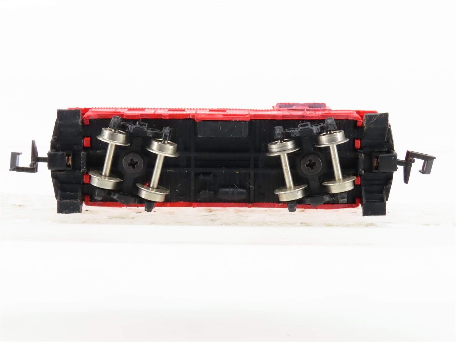 N Scale Bachmann PRR Pennsylvania F7A Diesel Locomotive #9710 w/ Caboose