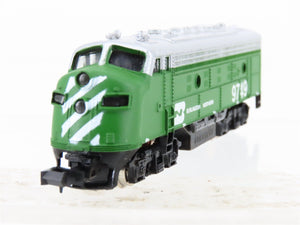 N Scale Bachmann BN Burlington Northern F7A Diesel Locomotive #9749 w/ Caboose