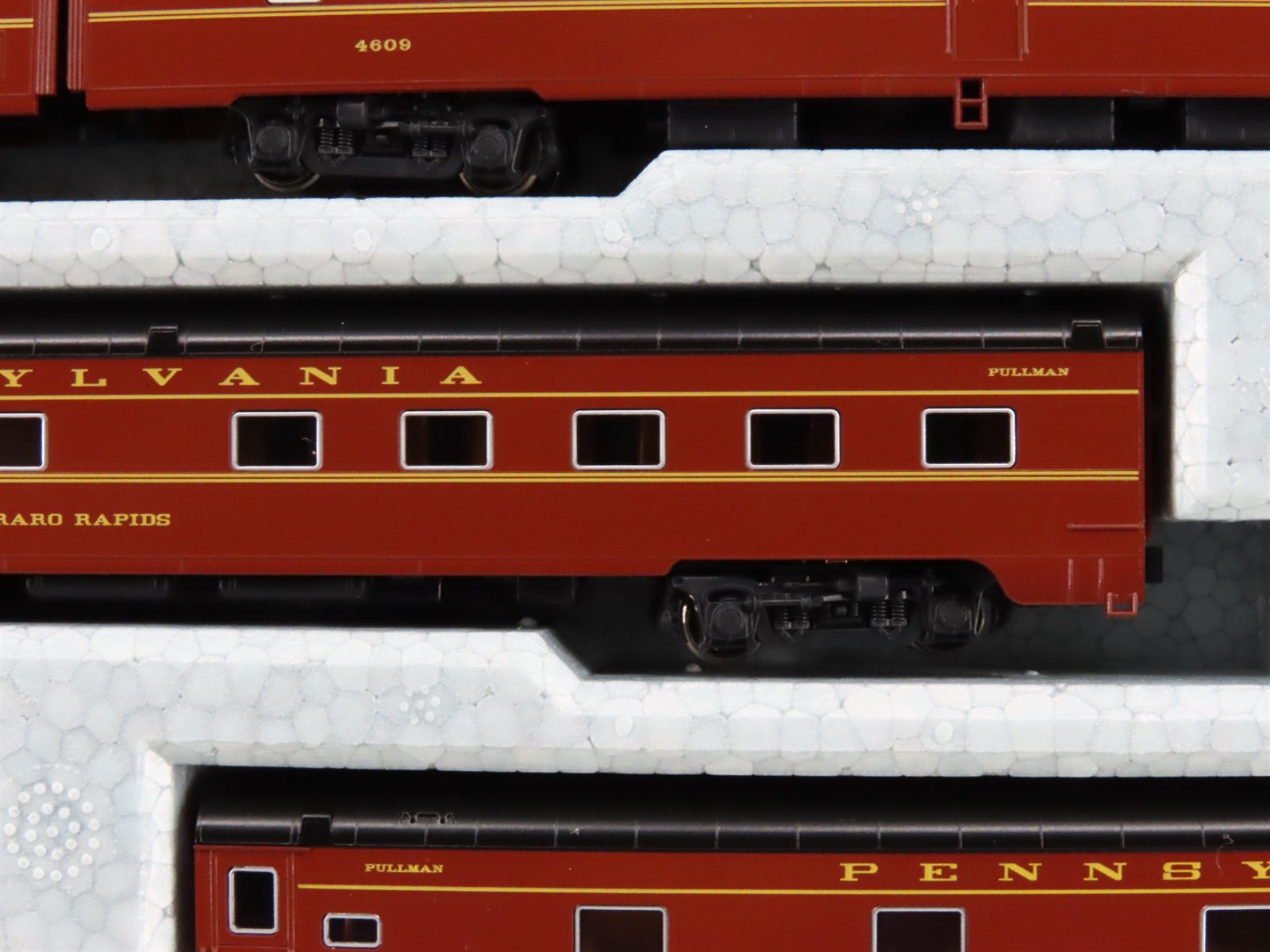 N Scale Kato 106-068 Pennsylvania Broadway Limited Passenger 10-Car Set wTrack