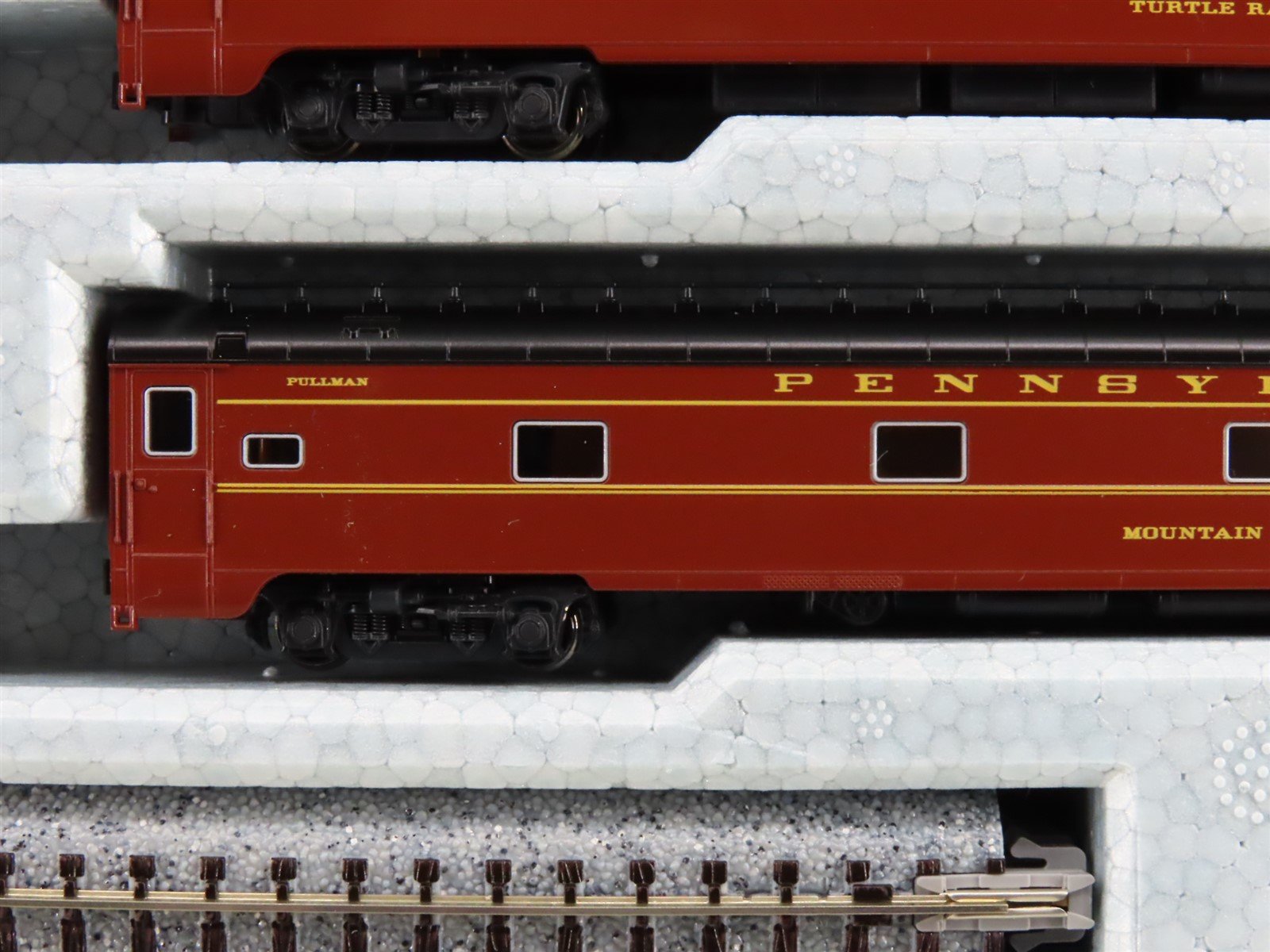 N Scale Kato 106-068 Pennsylvania Broadway Limited Passenger 10-Car Set wTrack