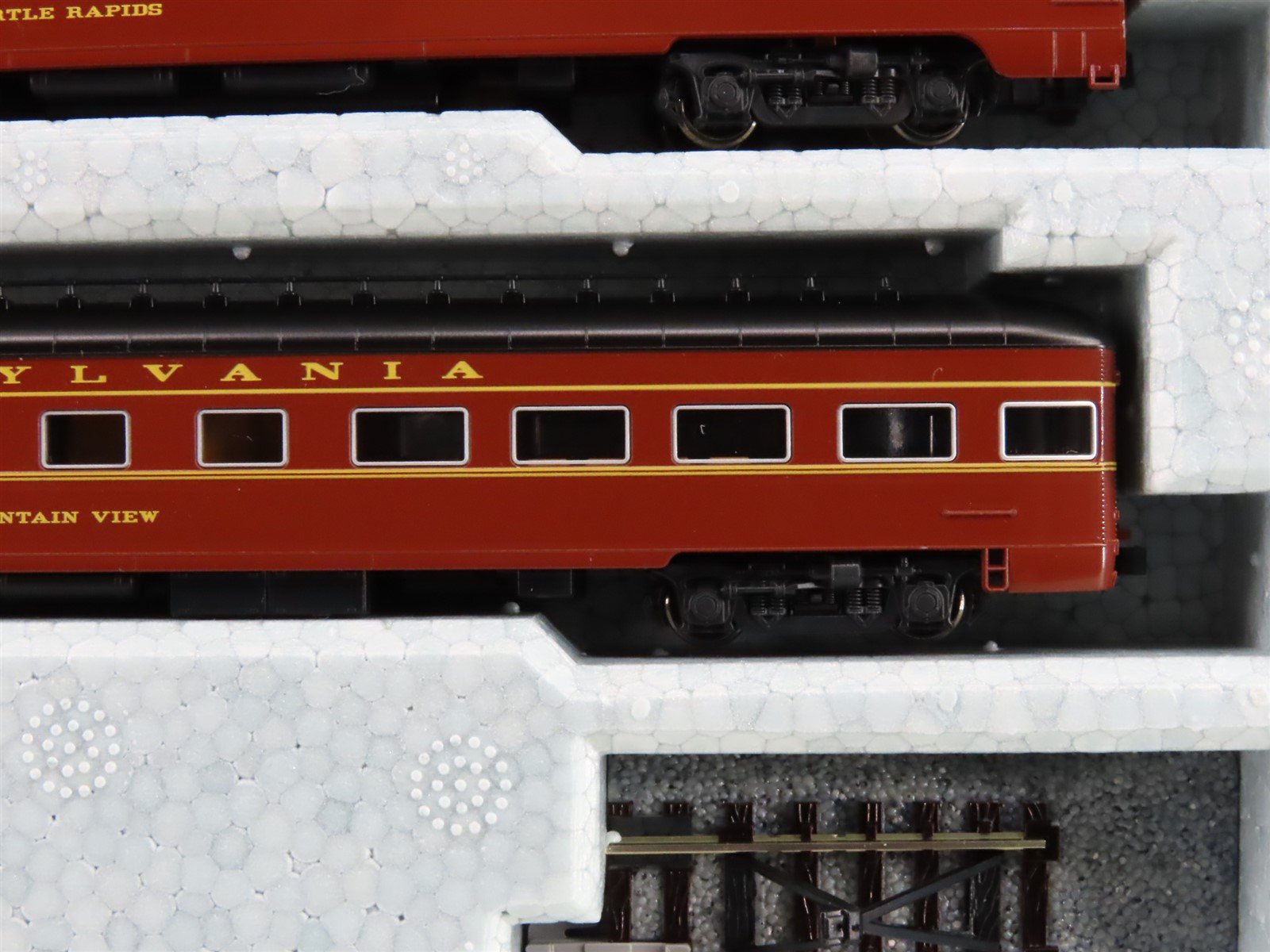 N Scale Kato 106-068 Pennsylvania Broadway Limited Passenger 10-Car Set wTrack