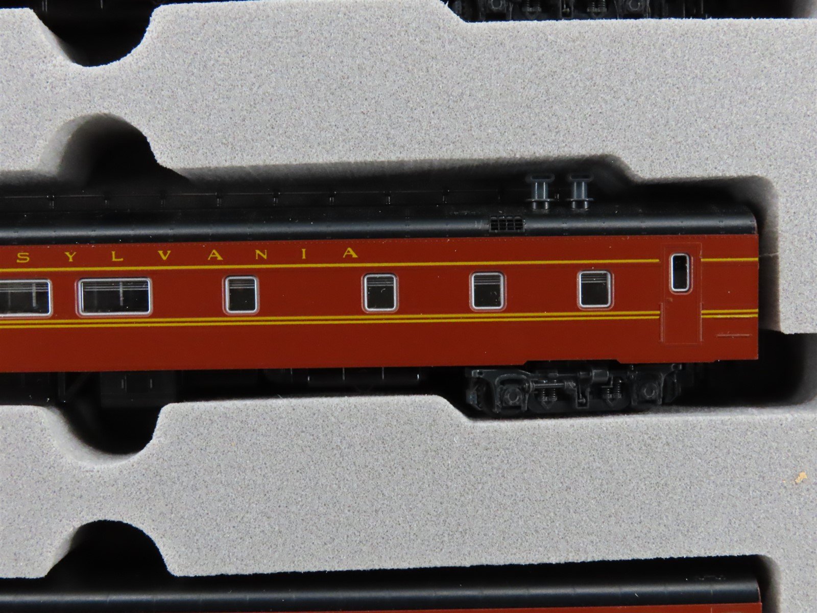 N Scale Kato 106-018 Pennsylvania Railroad Passenger 6-Car Set