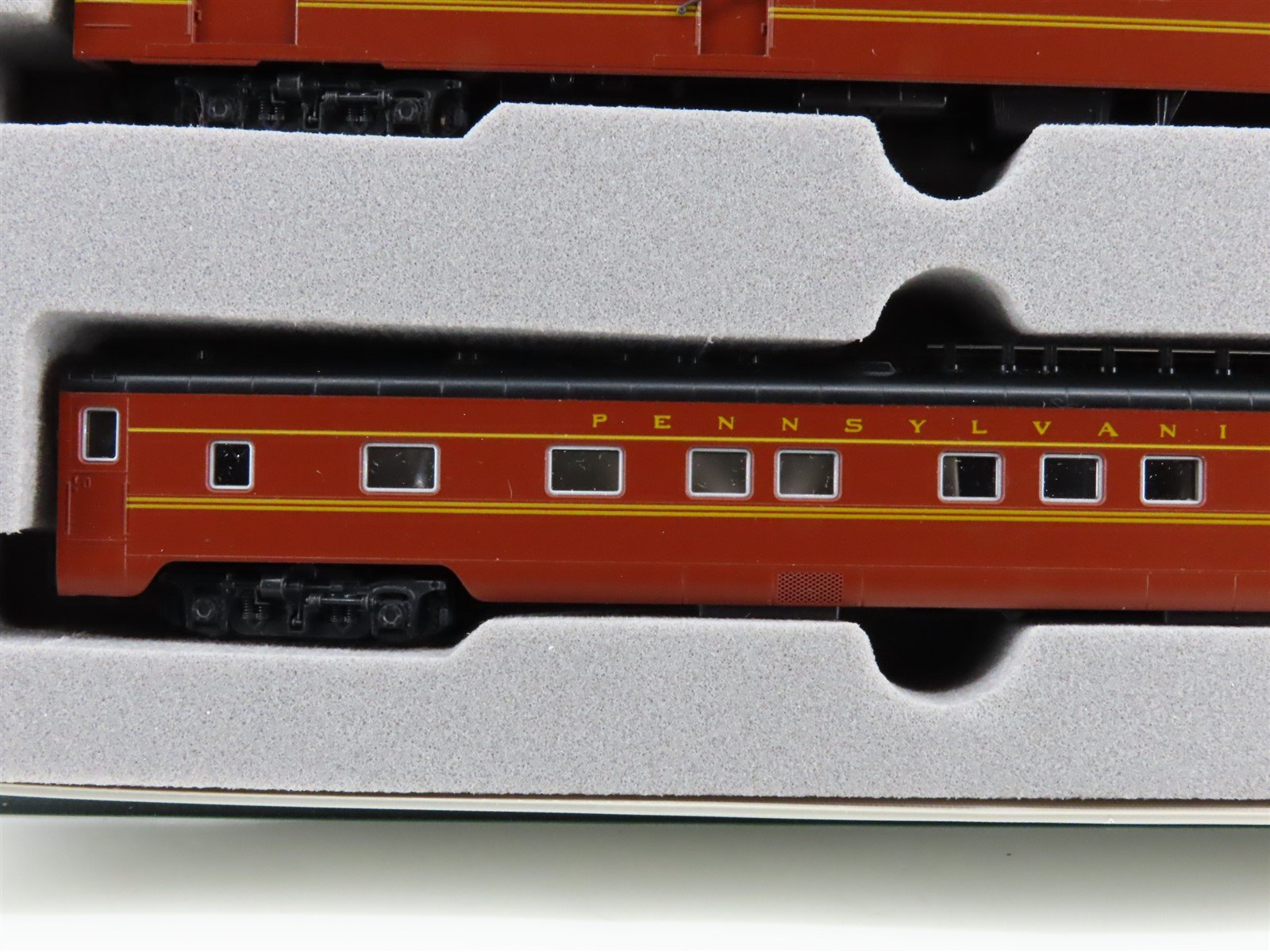 N Scale Kato 106-018 Pennsylvania Railroad Passenger 6-Car Set