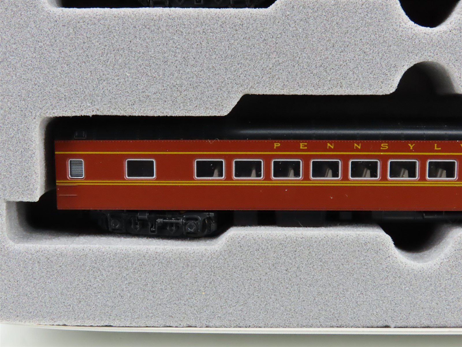 N Scale Kato 106-028 Pennsylvania Railroad Passenger 4-Car Set