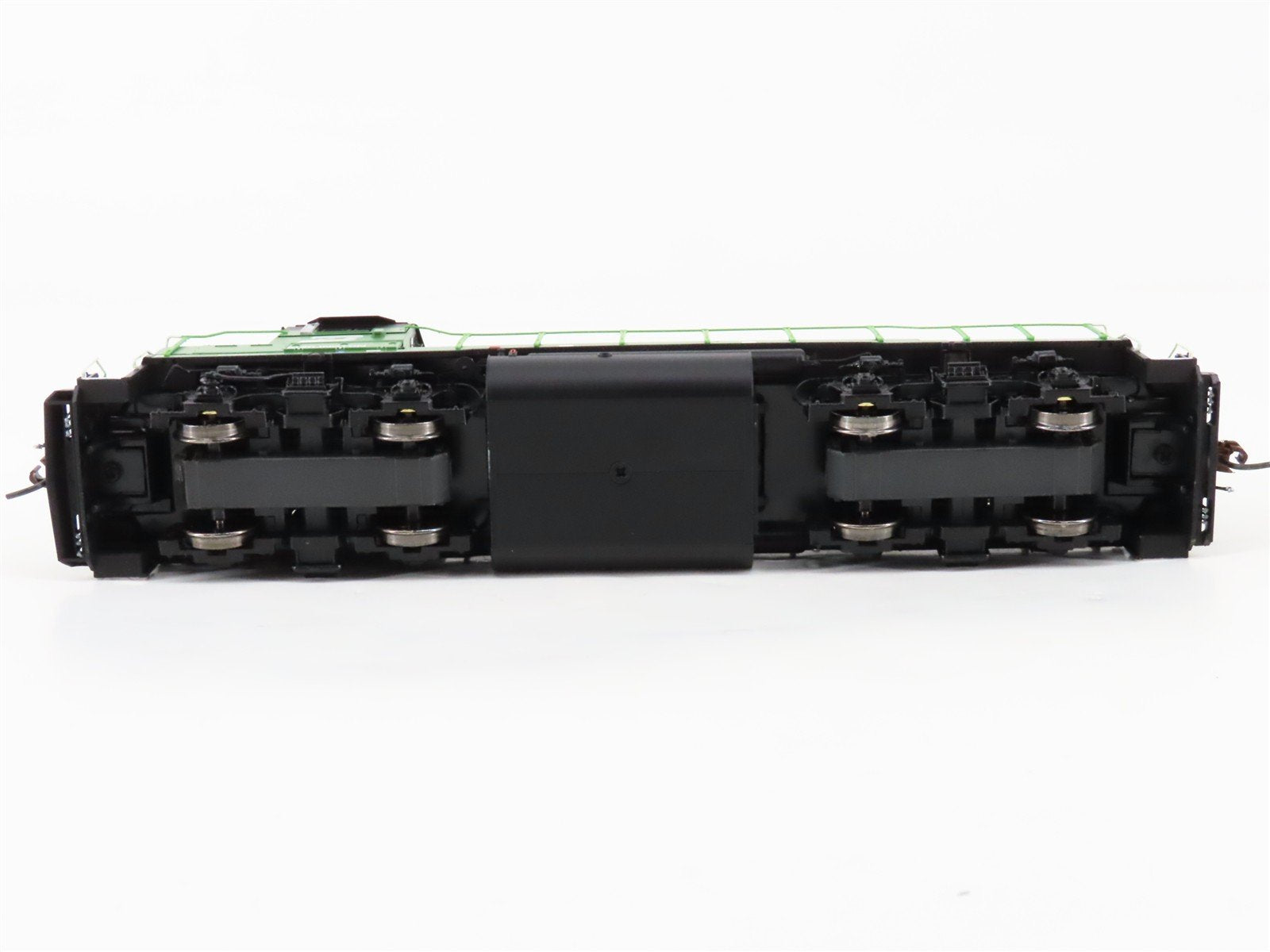 HO Scale Athearn Genesis G68018 BN Burlington Northern GP15-1 Diesel Loco #1396