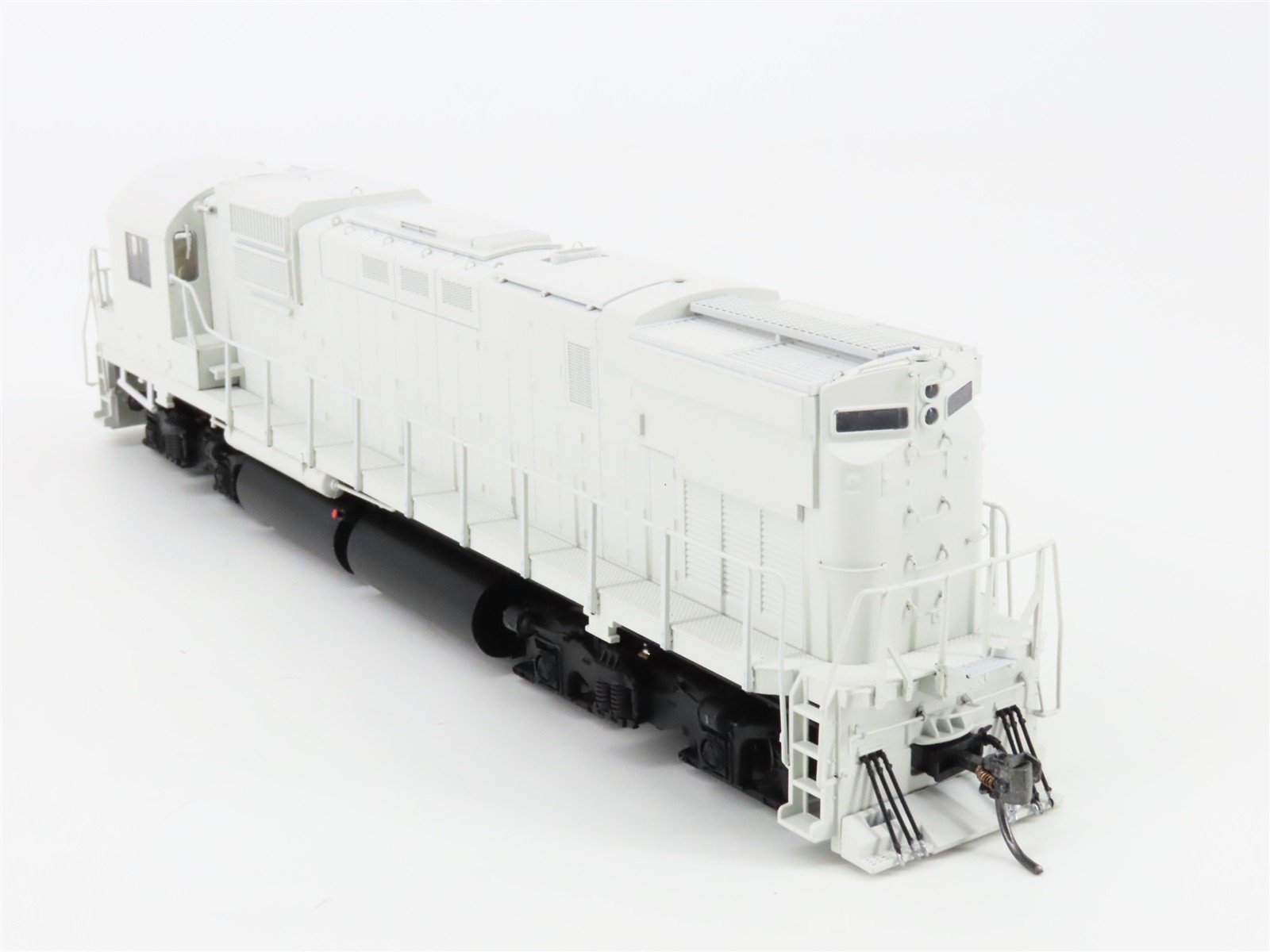 HO Scale Bowser 23931 Undecorated C-430 Diesel Locomotive