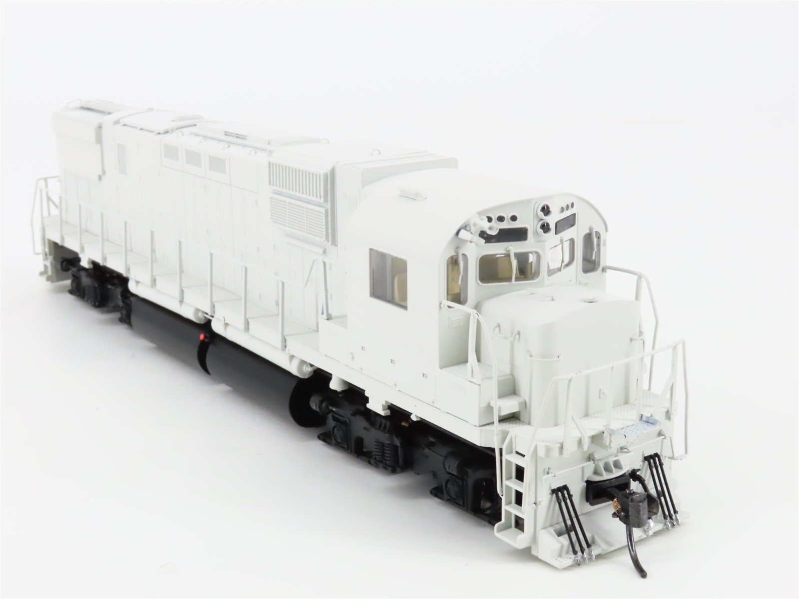 HO Scale Bowser 23931 Undecorated C-430 Diesel Locomotive