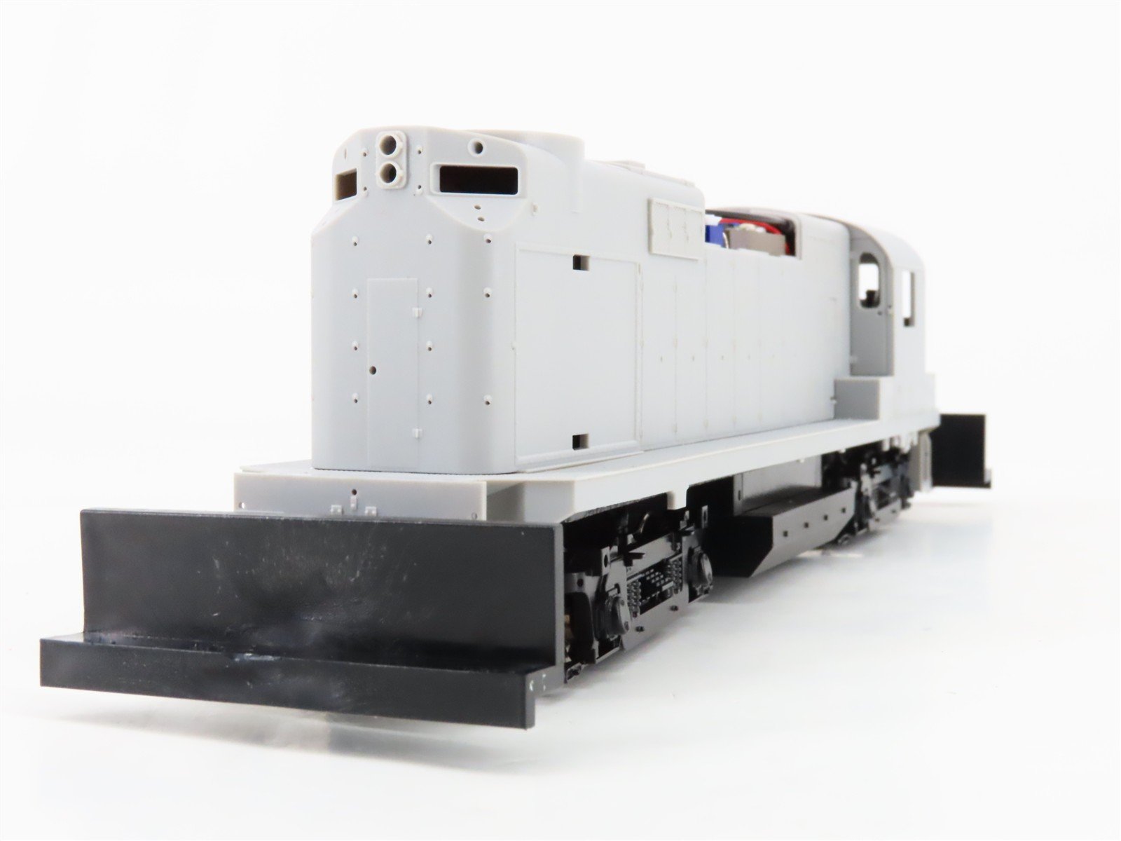HO Scale Proto 2000 920-31356 Undecorated RS27 Diesel Locomotive wDCC & Sound