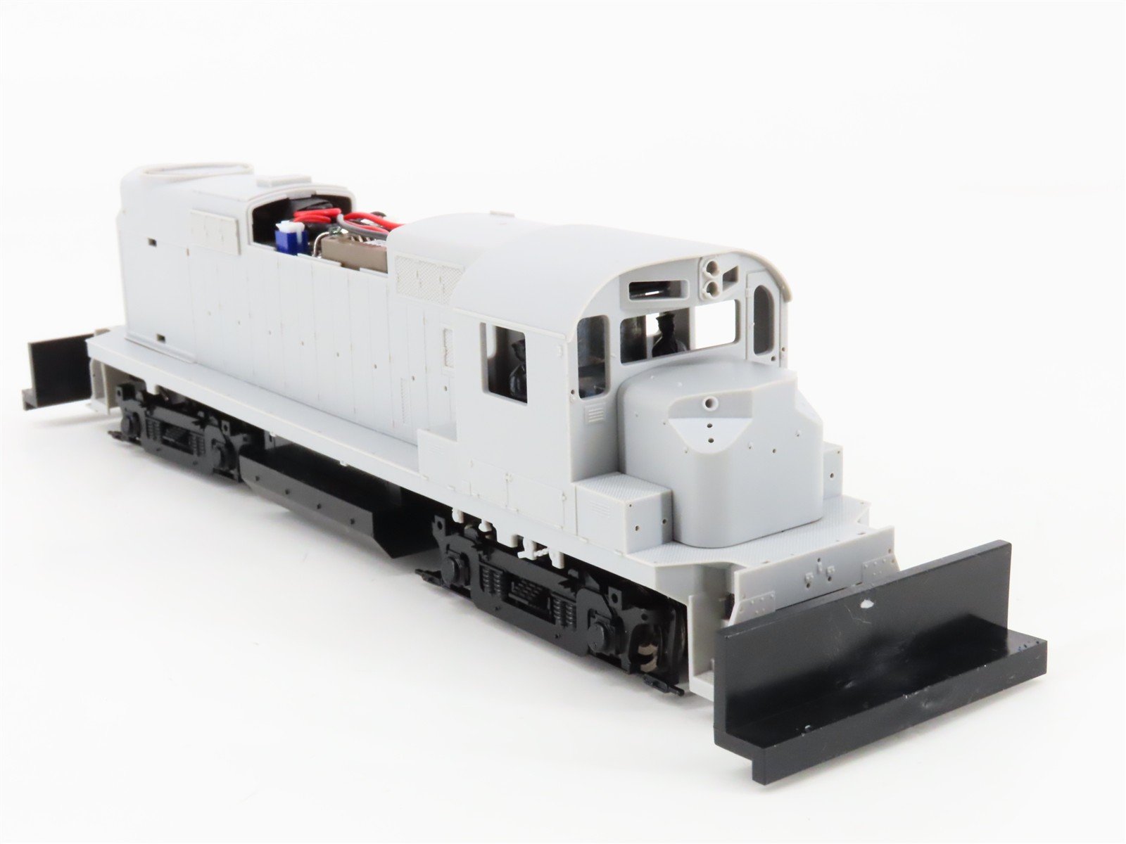 HO Scale Proto 2000 920-31356 Undecorated RS27 Diesel Locomotive wDCC & Sound