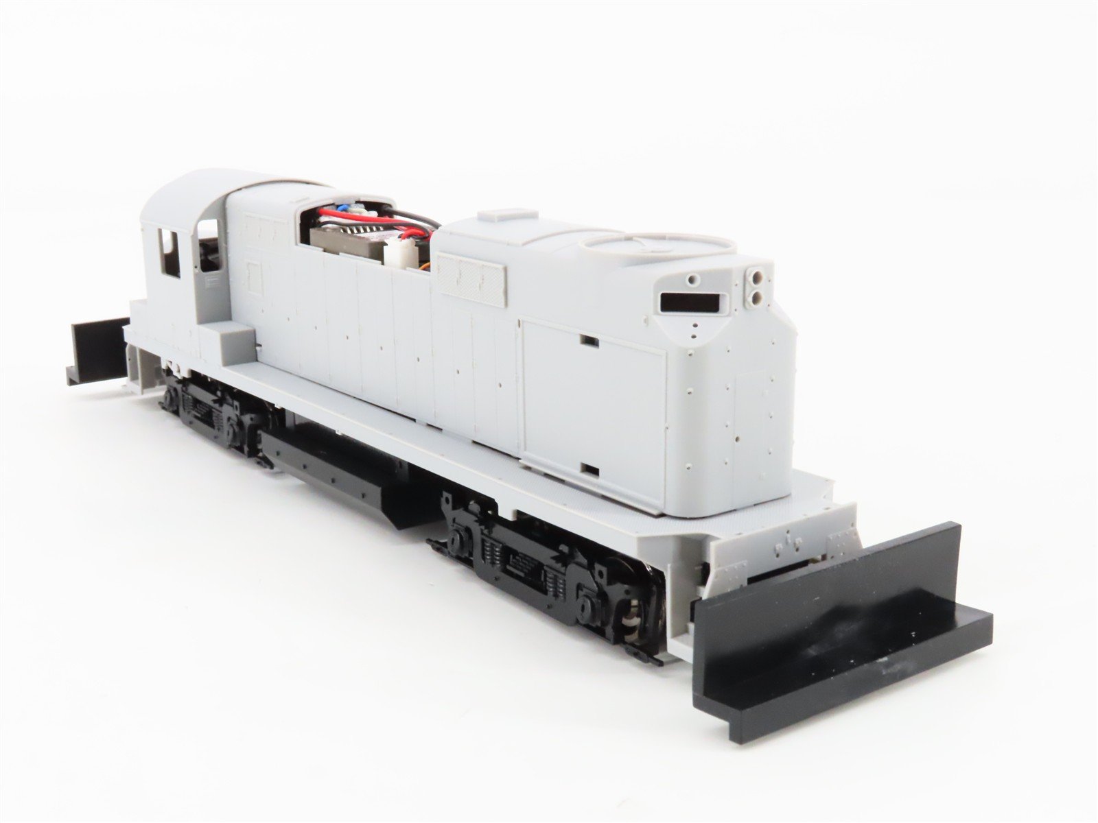 HO Scale Proto 2000 920-31356 Undecorated RS27 Diesel Locomotive wDCC & Sound