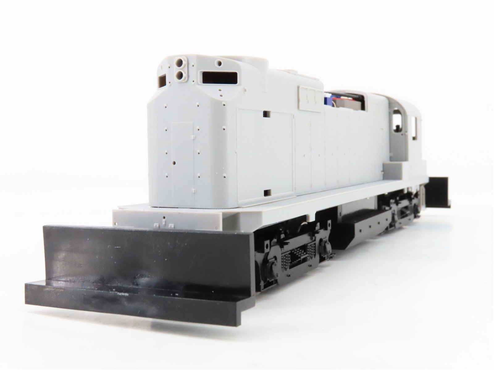 HO Scale Proto 2000 920-31356 Undecorated RS27 Diesel Locomotive wDCC & Sound