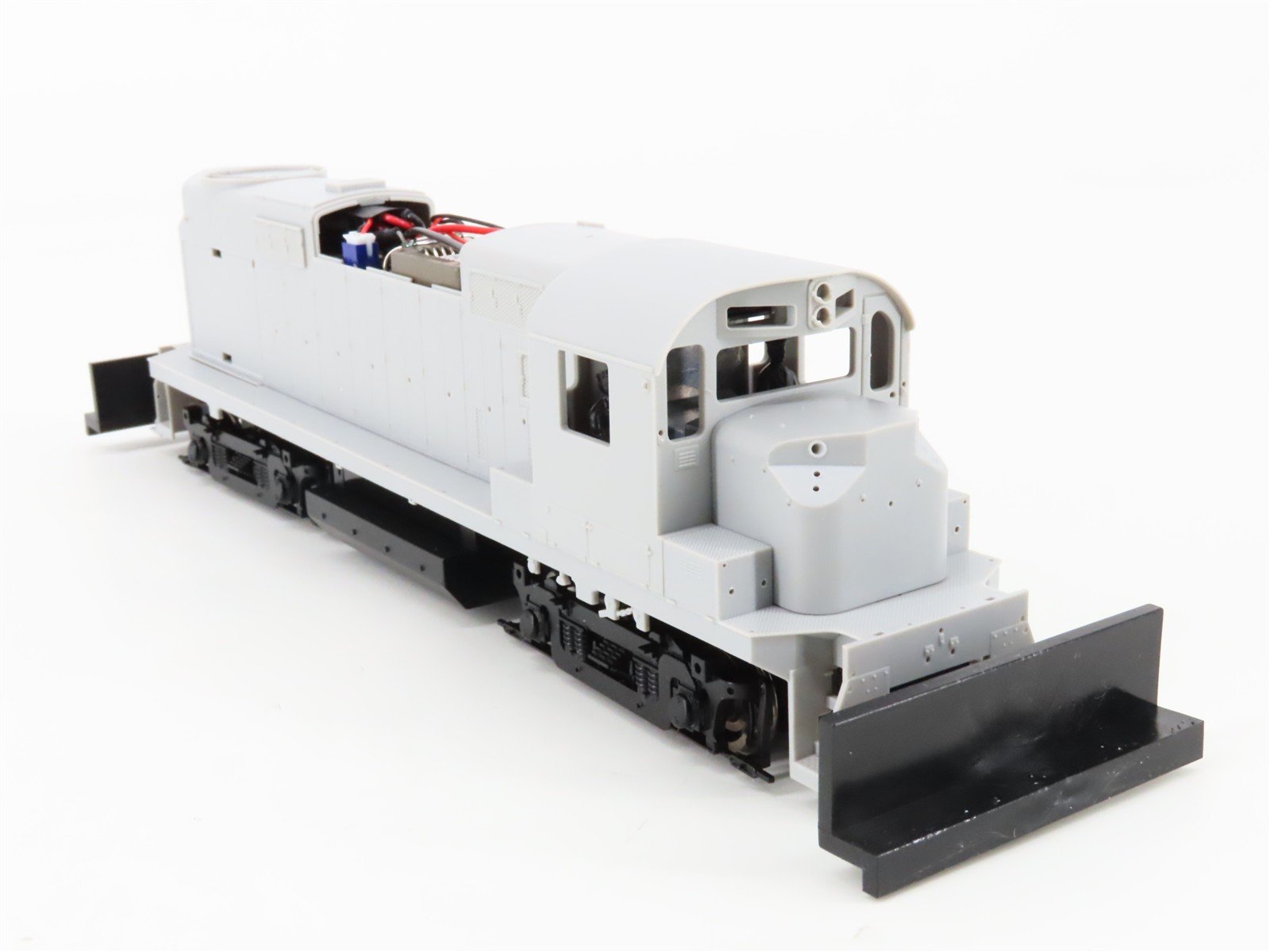HO Scale Proto 2000 920-31356 Undecorated RS27 Diesel Locomotive wDCC & Sound