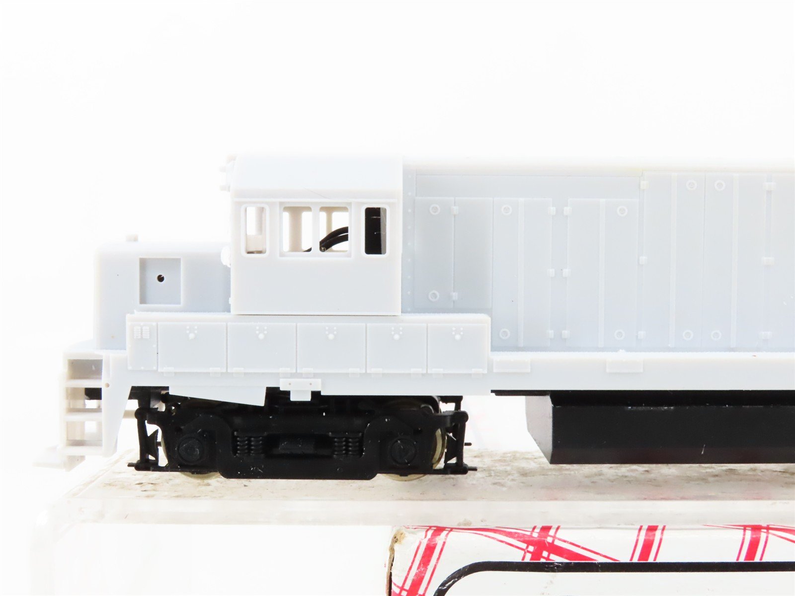 HO Scale Stewart 7201 Undecorated U25B Diesel Locomotive