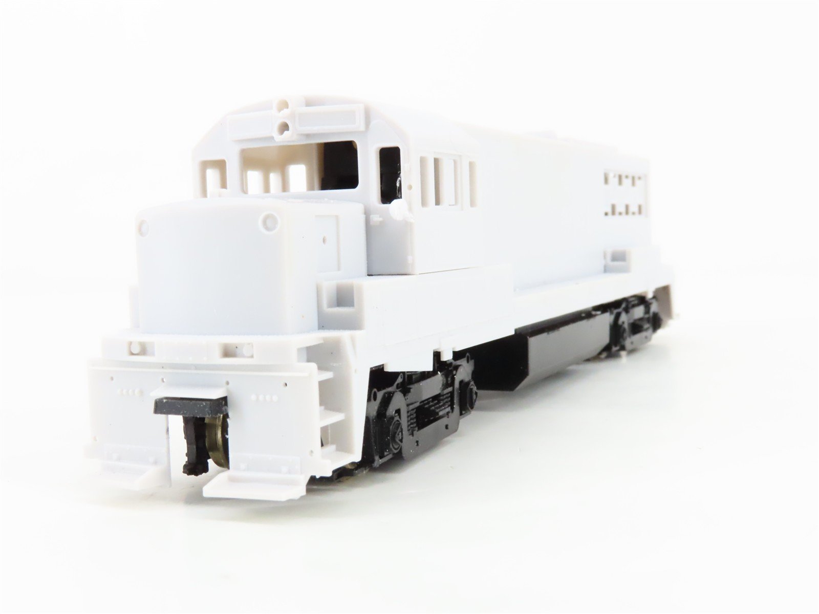 HO Scale Stewart 7201 Undecorated U25B Diesel Locomotive