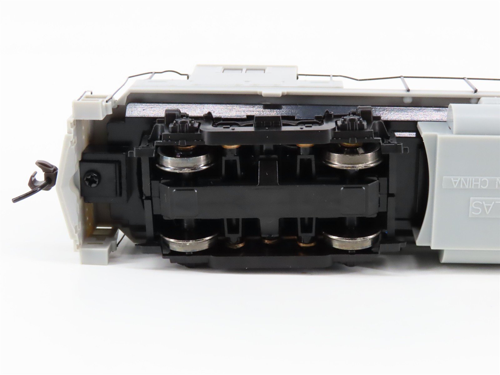 HO Scale Atlas Classic 9300 Undecorated C424 Phase I Diesel Locomotive