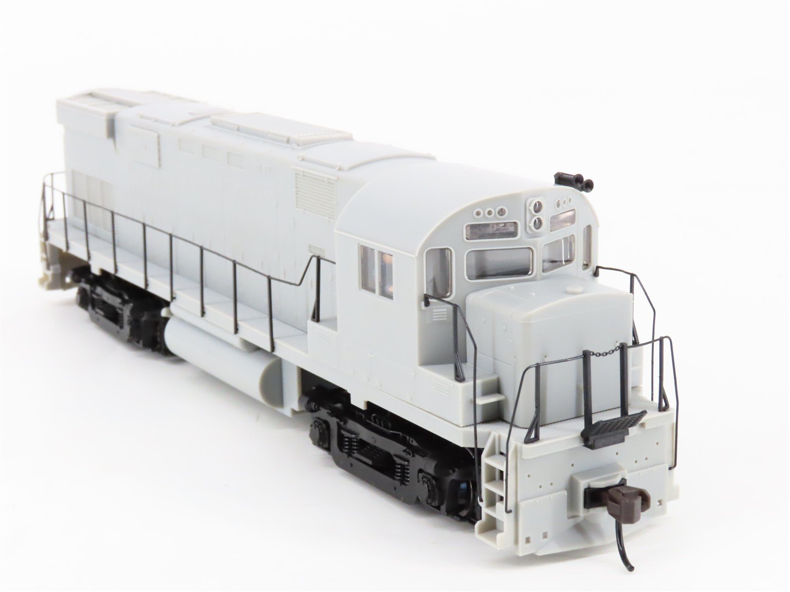 HO Scale Atlas Classic 9330 Undecorated C424 Phase II Diesel Locomotive