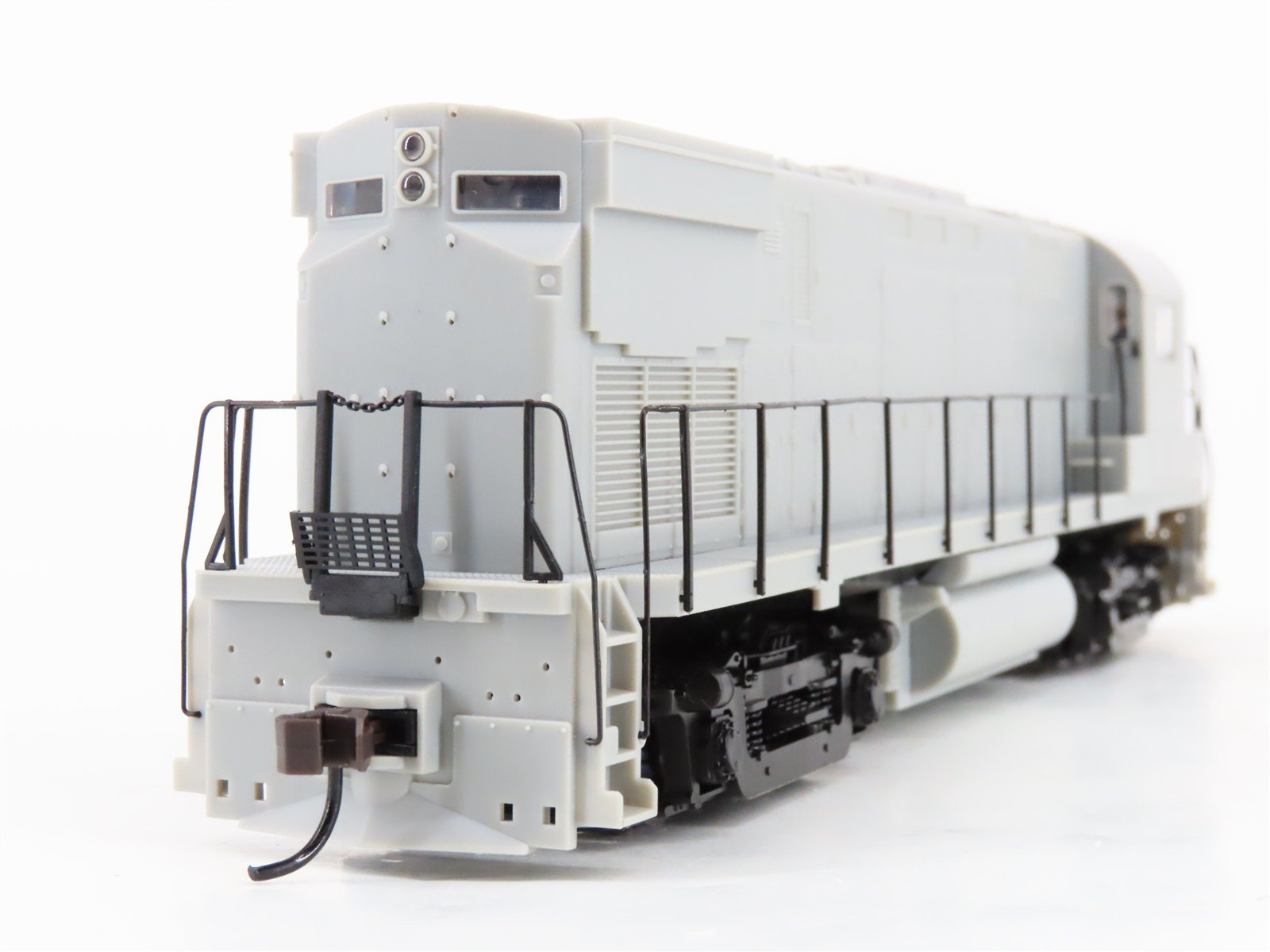 HO Scale Atlas Classic 9360 Undecorated C425 Diesel Locomotive