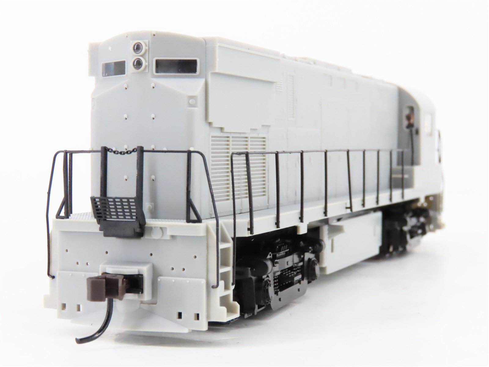 HO Scale Atlas Classic 9360 Undecorated C425 Diesel Locomotive