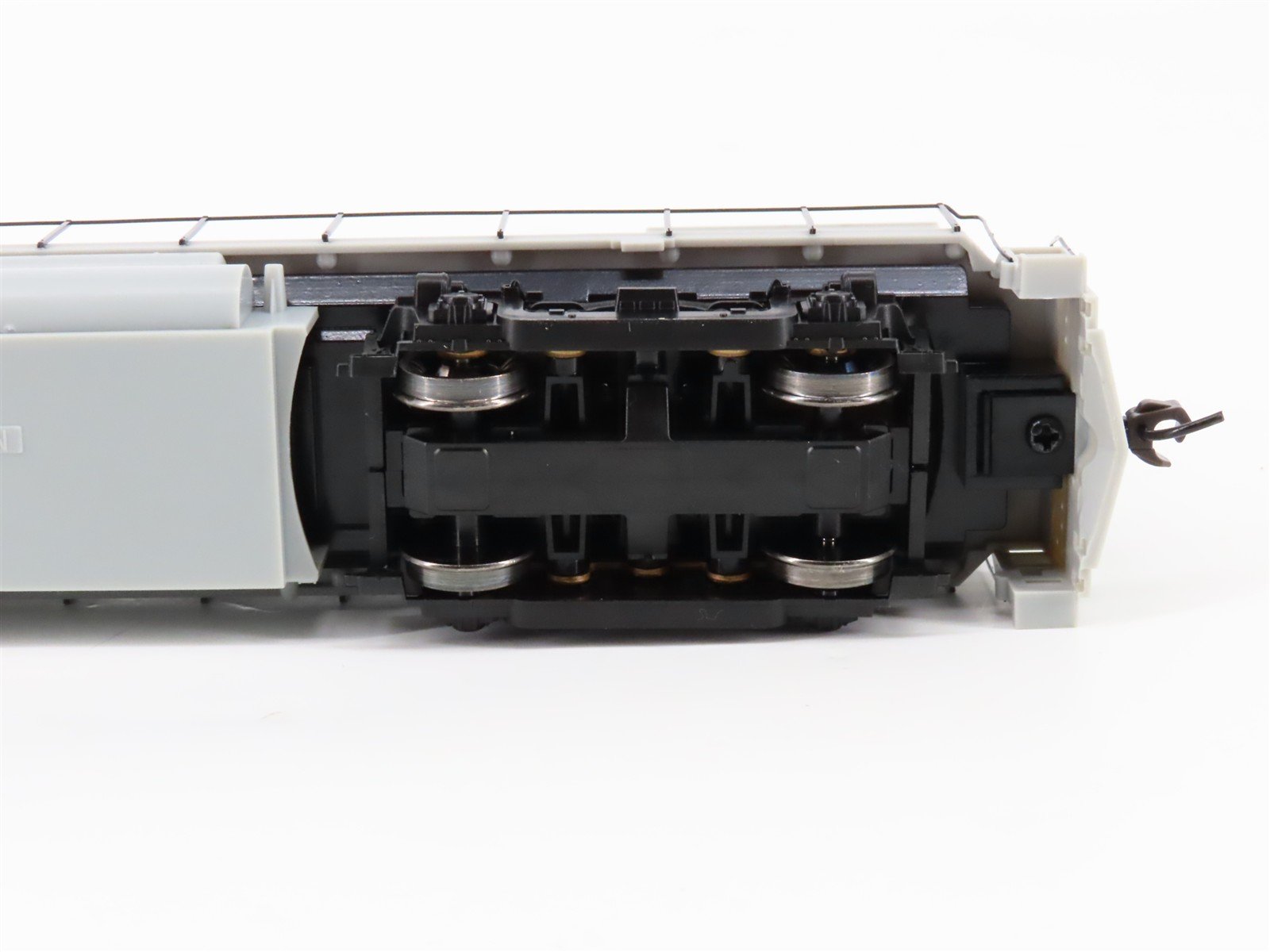 HO Scale Atlas Classic 9360 Undecorated C425 Diesel Locomotive