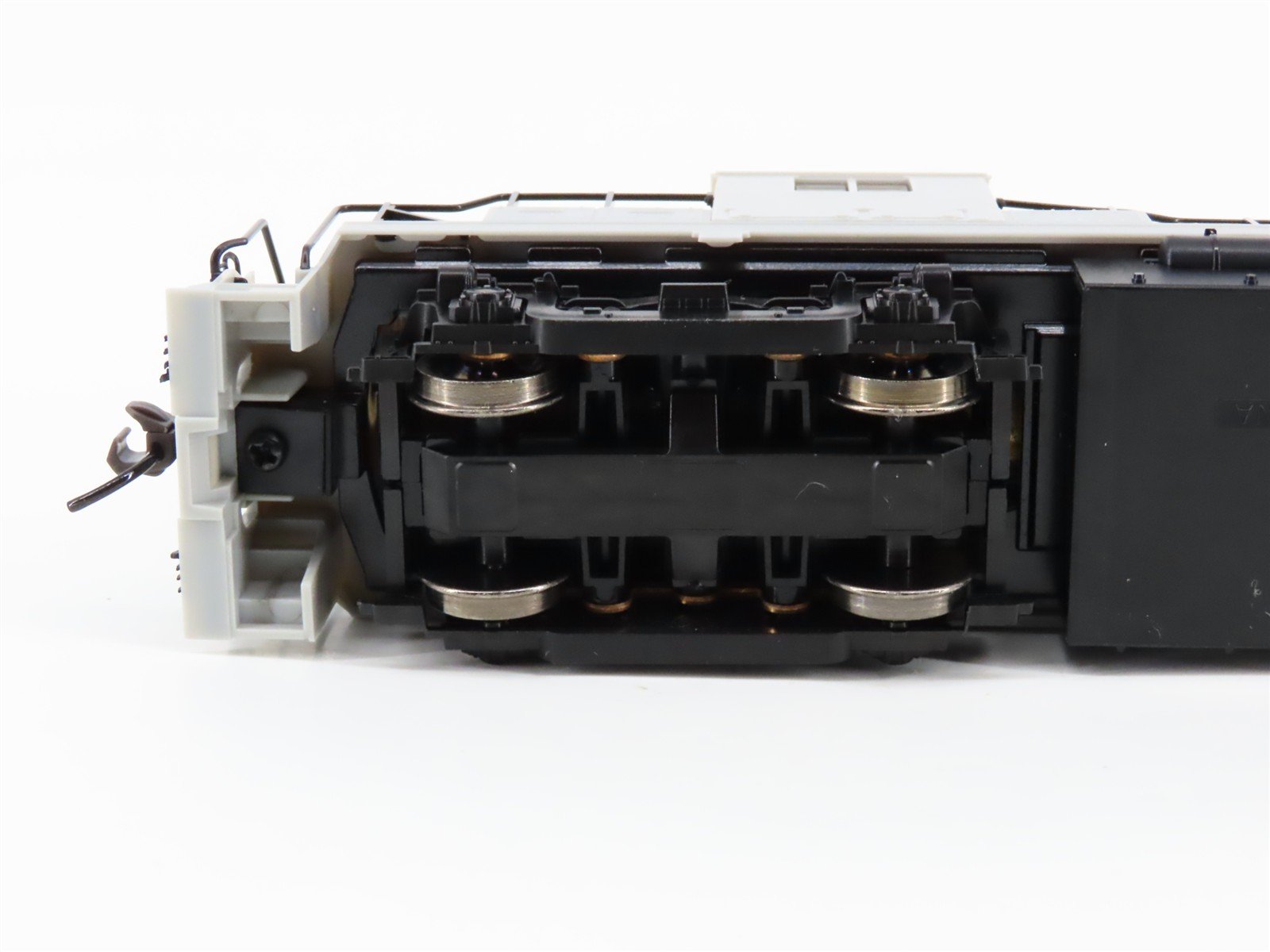 HO Scale Atlas Classic 8770 Undecorated RS11 Diesel Locomotive