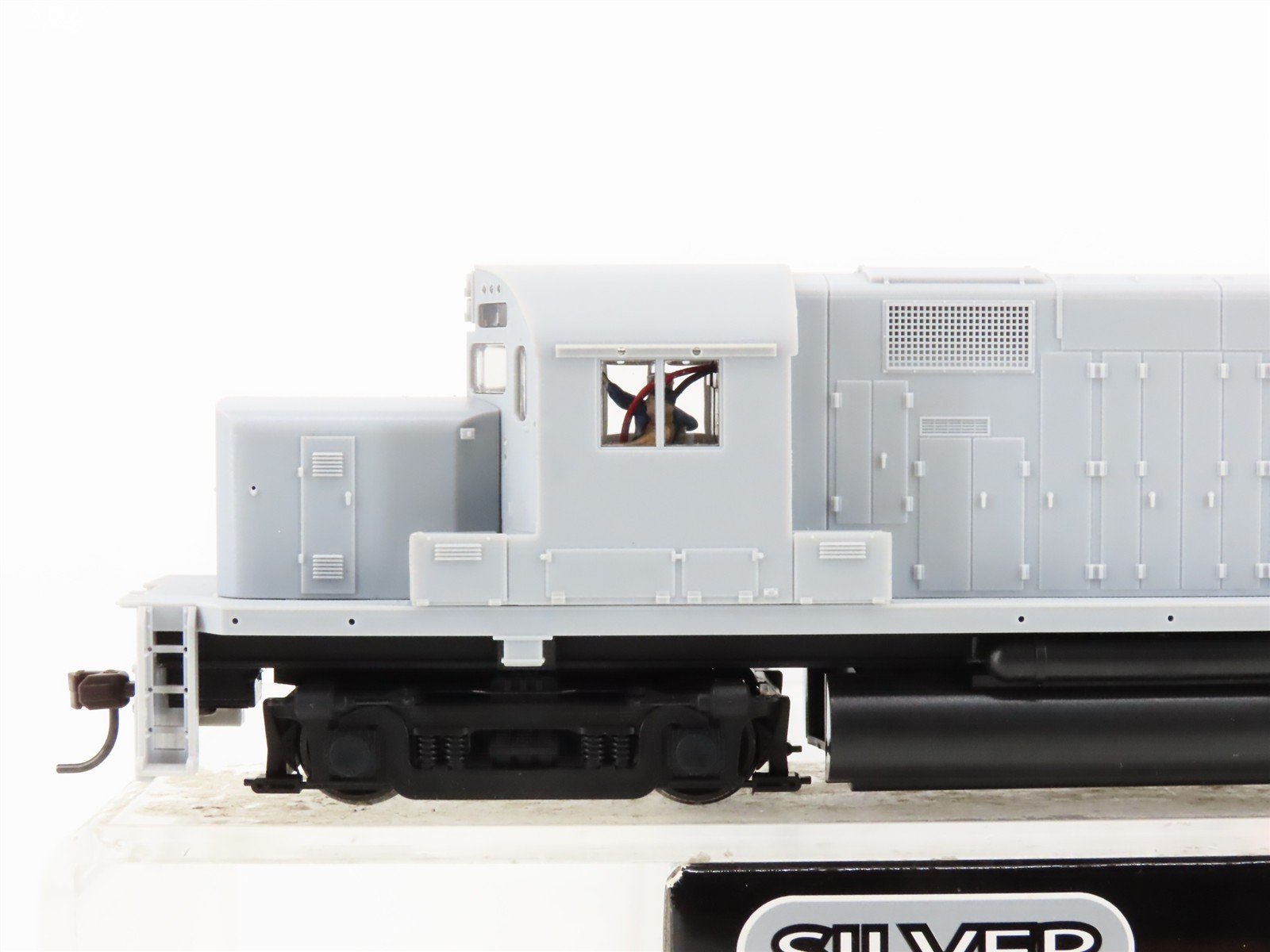HO Scale Atlas Silver 10001977 Undecorated C420 Phase 2 Diesel Locomotive