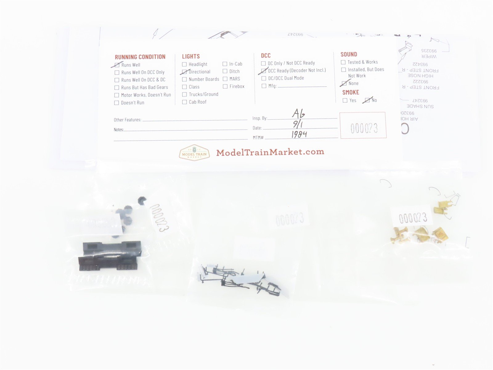 HO Scale Atlas Silver 10001977 Undecorated C420 Phase 2 Diesel Locomotive