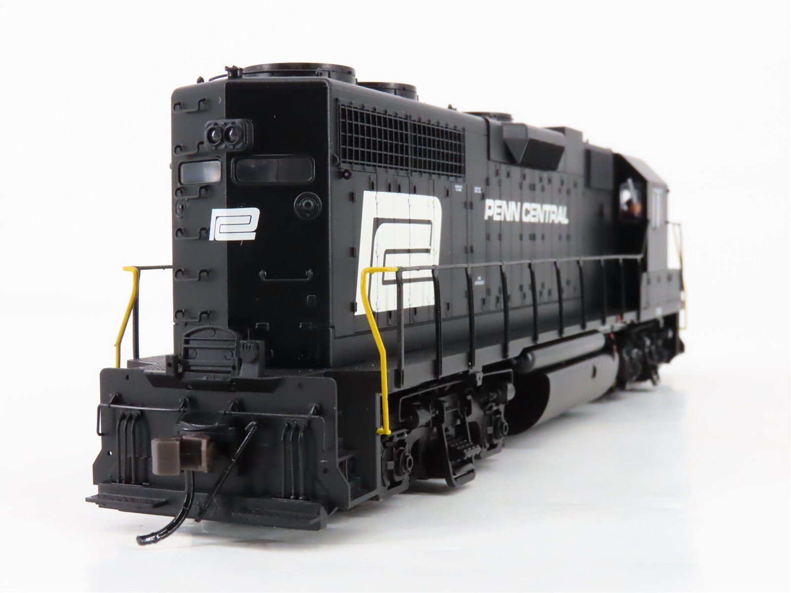 HO Scale Atlas Master 8978 PC Penn Central GP38 Diesel Locomotive