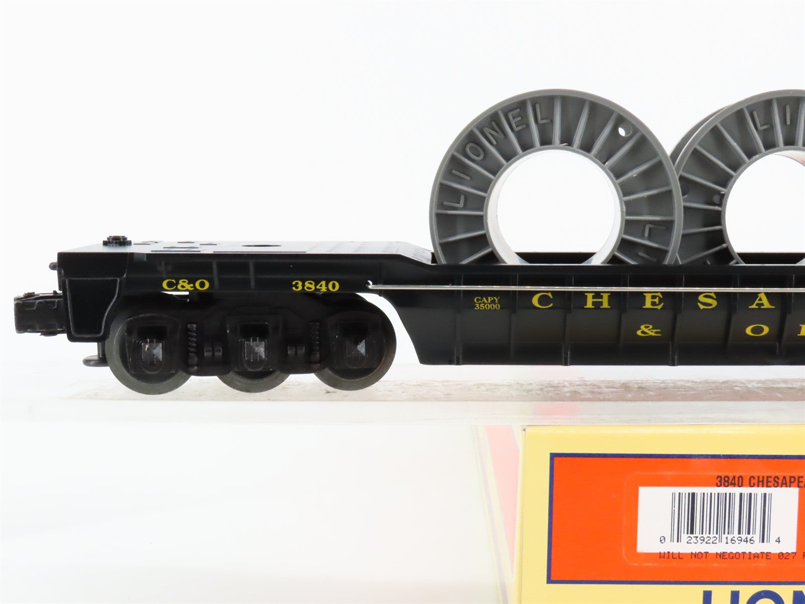 O Scale Lionel 6-16946 C&O Chesapeake & Ohio Flat Car 3840 RTR
