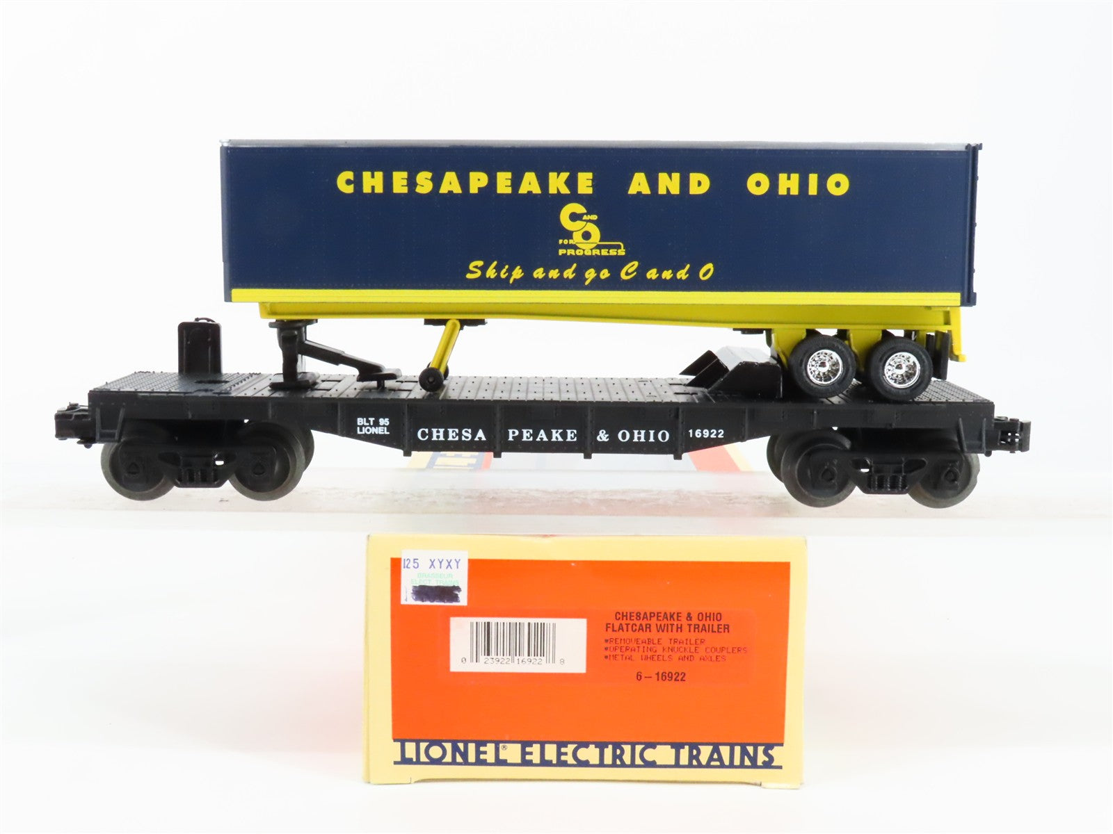 O Scale Lionel 6-16922 Chesapeake & Ohio Flat Car with Trailer 16922 RTR