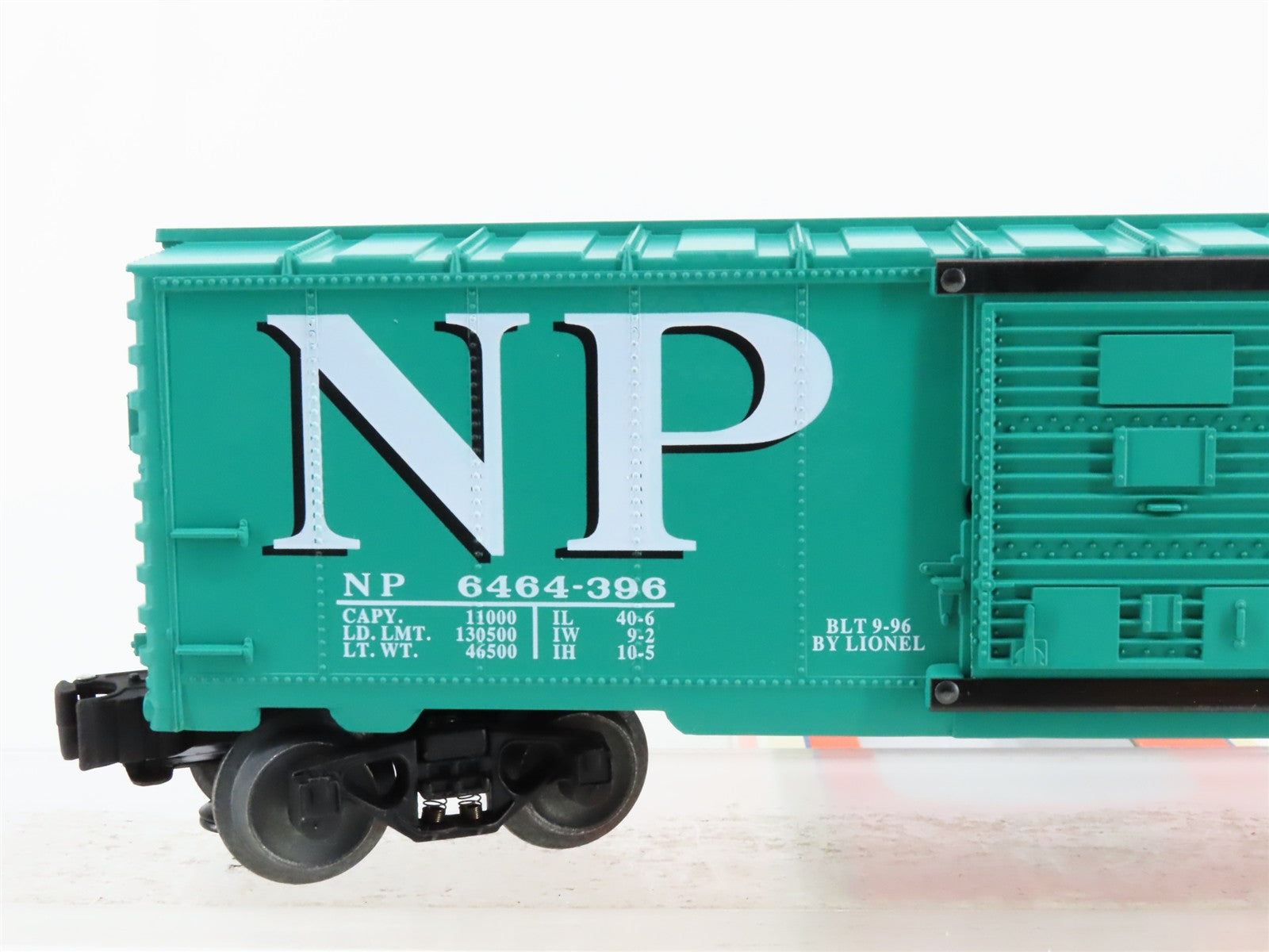 O Scale Lionel 6-19284 NP Northern Pacific Box Car 6464-396 RTR
