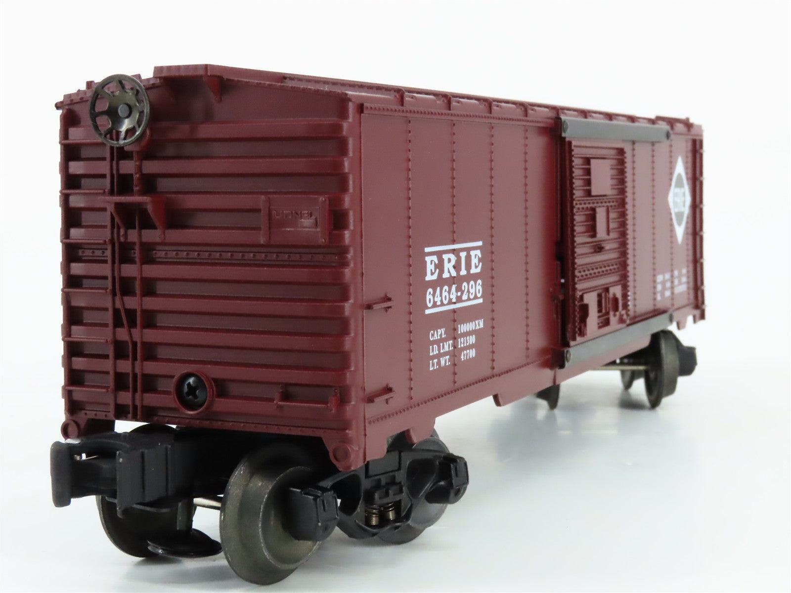 O Scale Lionel 6-19283 Erie Railroad Box Car 6464-296 RTR