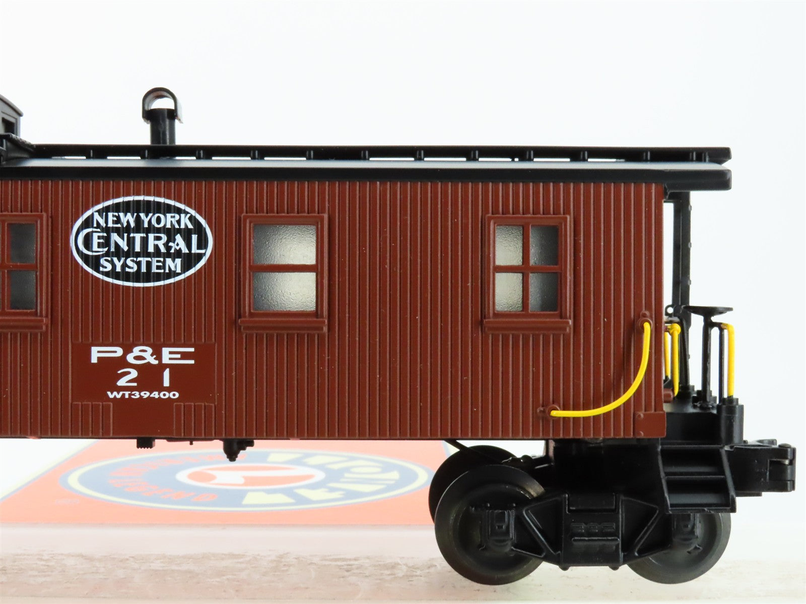 O Scale Lionel 6-17637 P&E New York Central Wood-Sheathed Caboose Lighted 21 RTR