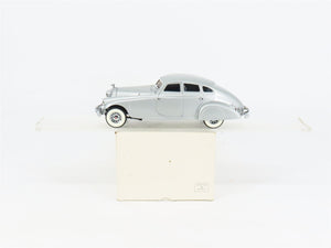 1:24 Scale Danbury Mint Die-Cast 1933 Pierce Silver Arrow