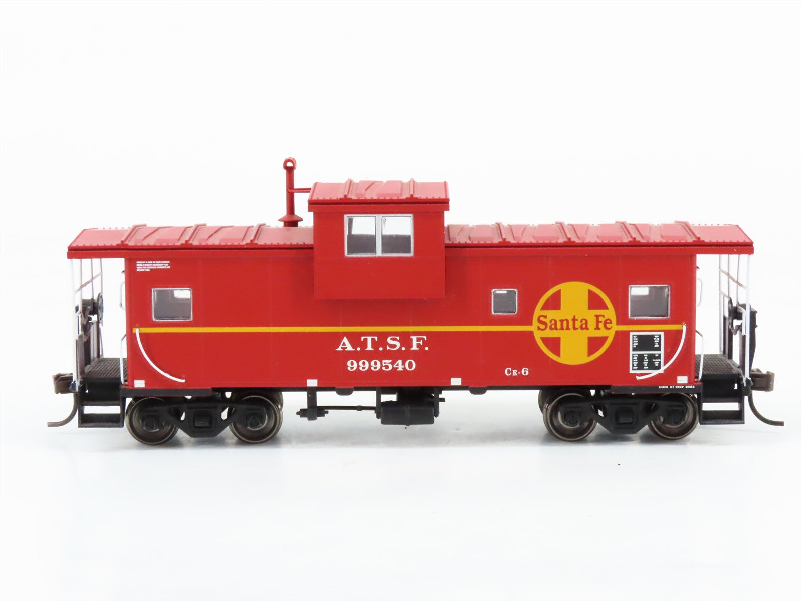 HO Scale Atlas ATSF Atchison Topeka & Santa Fe Extended Vision Caboose #999540
