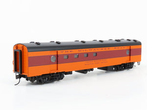HO Scale Walthers 932-9201 MILW Milwaukee Road Hiawatha RPO Passenger Car