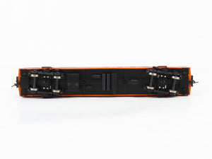 HO Scale Walthers 932-9201 MILW Milwaukee Road Hiawatha RPO Passenger Car