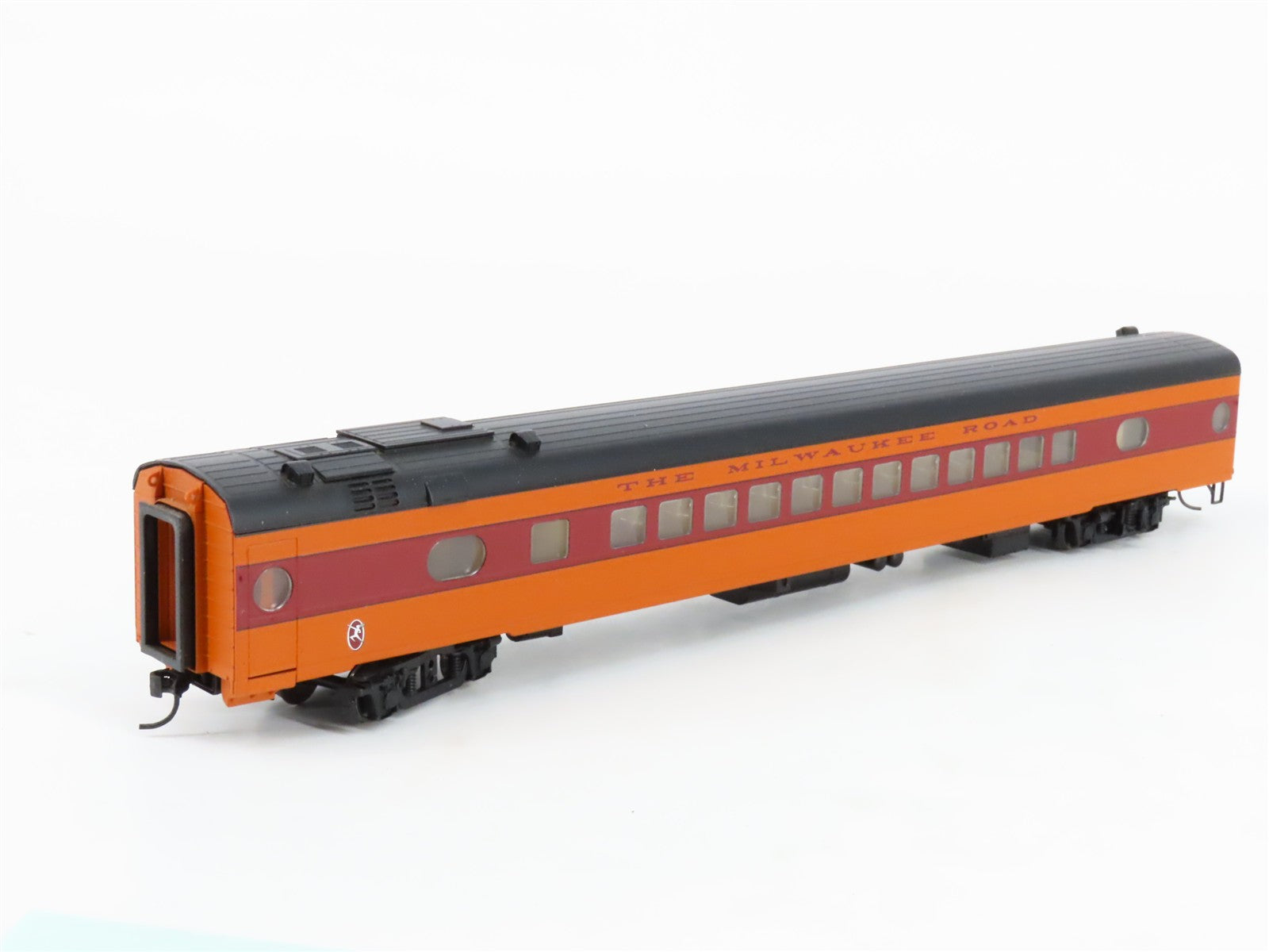 HO Walthers 932-9205 MILW Milwaukee Road Hiawatha 30-Seat Parlor Passenger Car
