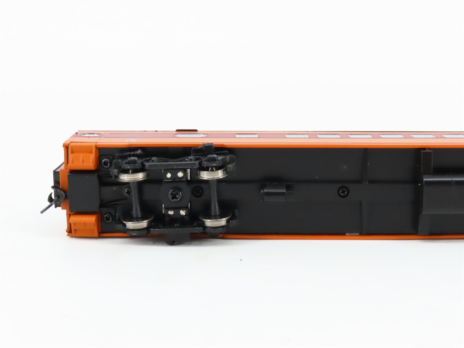 HO Walthers 932-9205 MILW Milwaukee Road Hiawatha 30-Seat Parlor Passenger Car