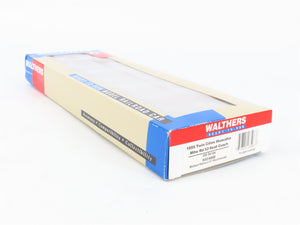 HO Scale Walthers 932-9200 MILW Milwaukee Road Hiawatha 52-Seat Coach Passenger