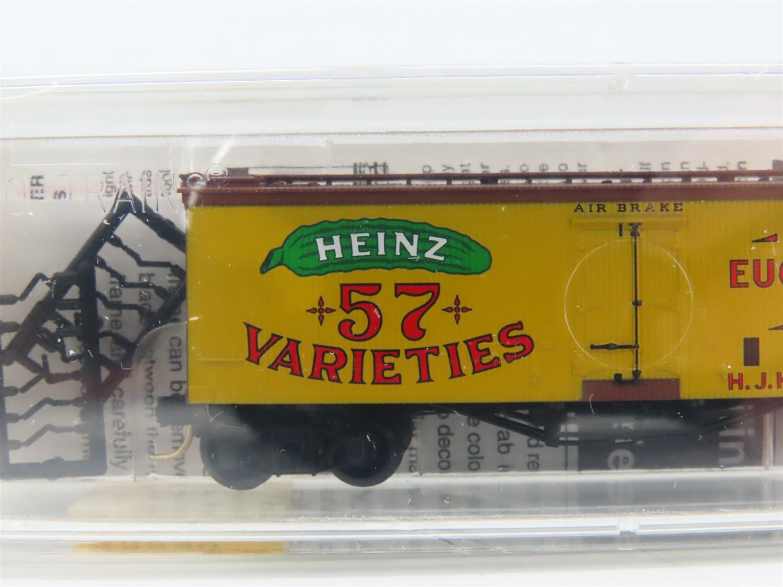 N Scale Micro-Trains MTL 58050 HJHCo Heinz Pickles Euchred Figs 36' Reefer 484