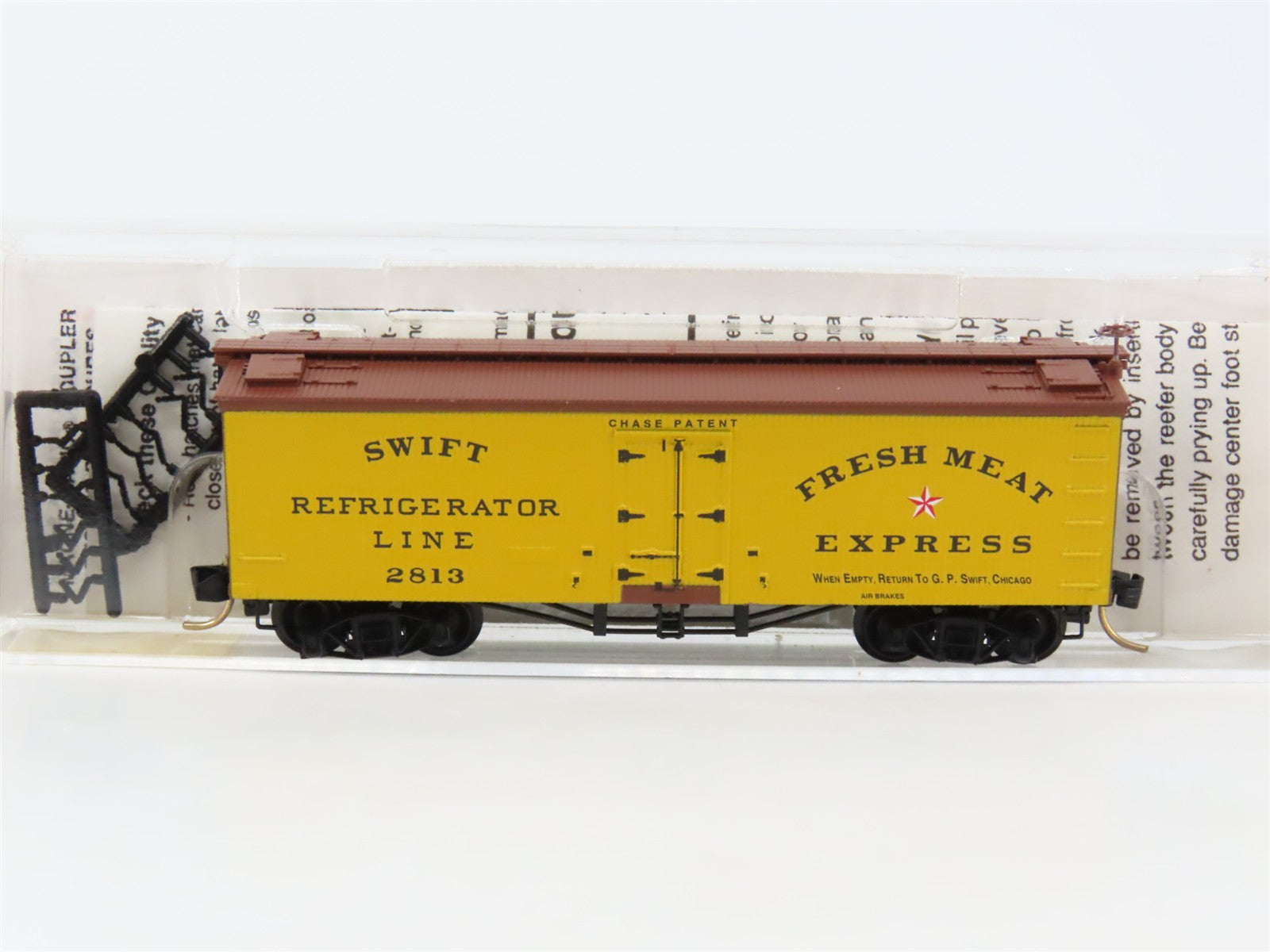 N Scale Micro-Trains 58010 SRL Swift Refrigerator Line 36' Reefer 2813 RTR