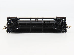 N Scale Micro-Trains 65060 UTLX Union Tank Car Co. 39' Tank Car 8530 RTR