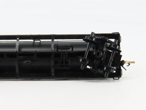N Scale Micro-Trains 65060 UTLX Union Tank Car Co. 39' Tank Car 8530 RTR