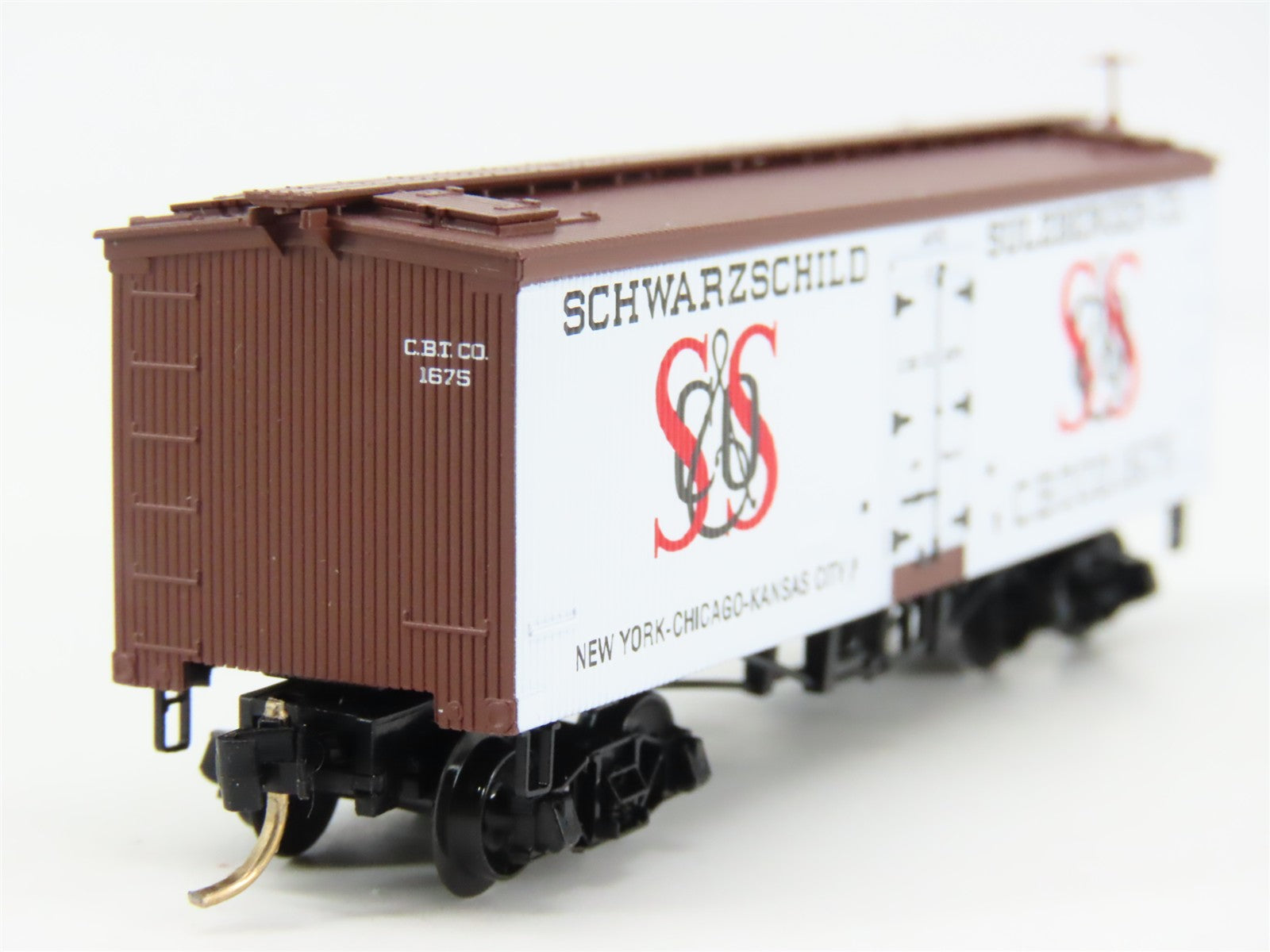 N Scale Micro-Trains 58020 CBT Schwarzschild & Sulzberger 36' Reefer 1675 RTR