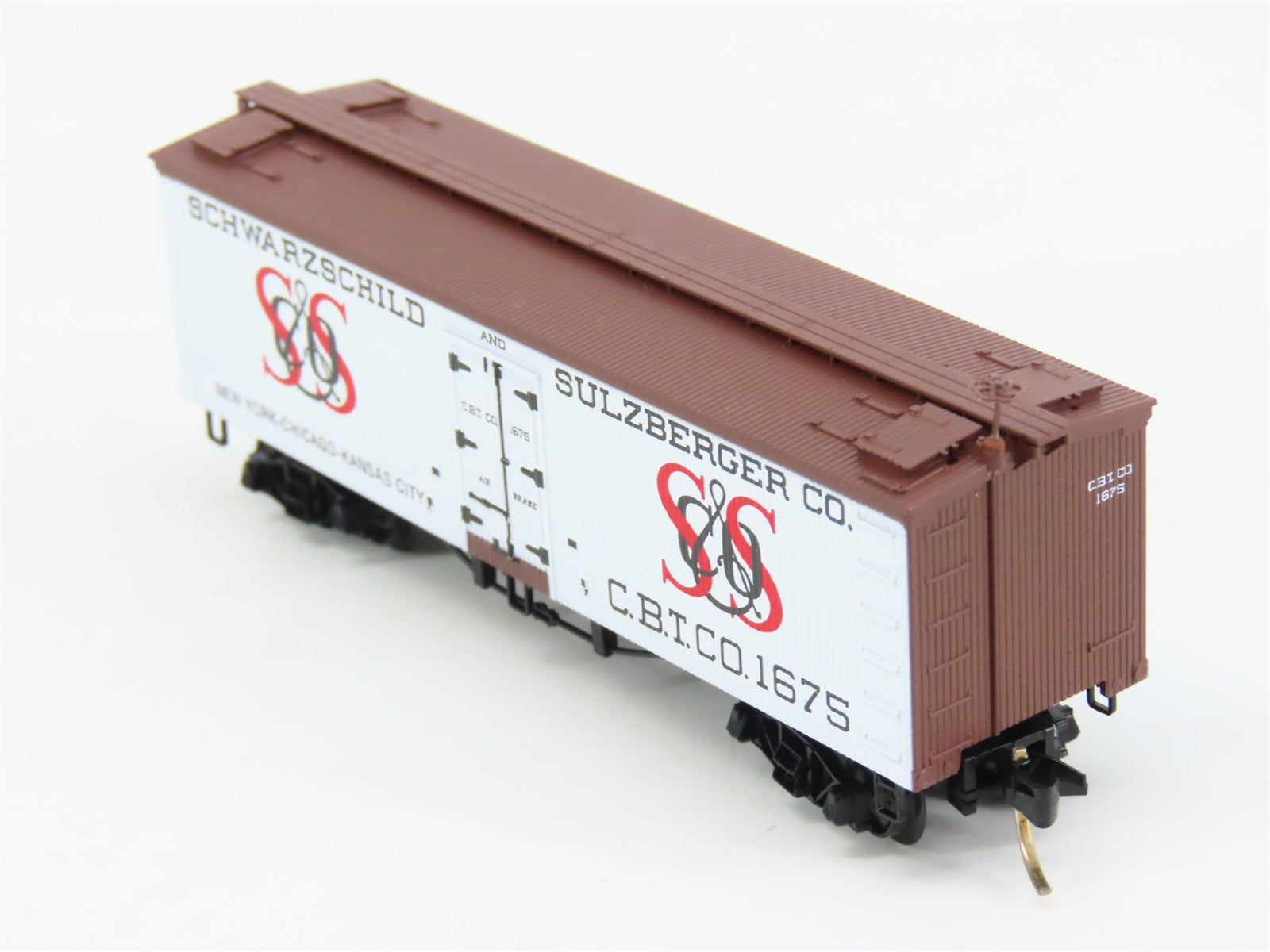 N Scale Micro-Trains 58020 CBT Schwarzschild & Sulzberger 36' Reefer 1675 RTR