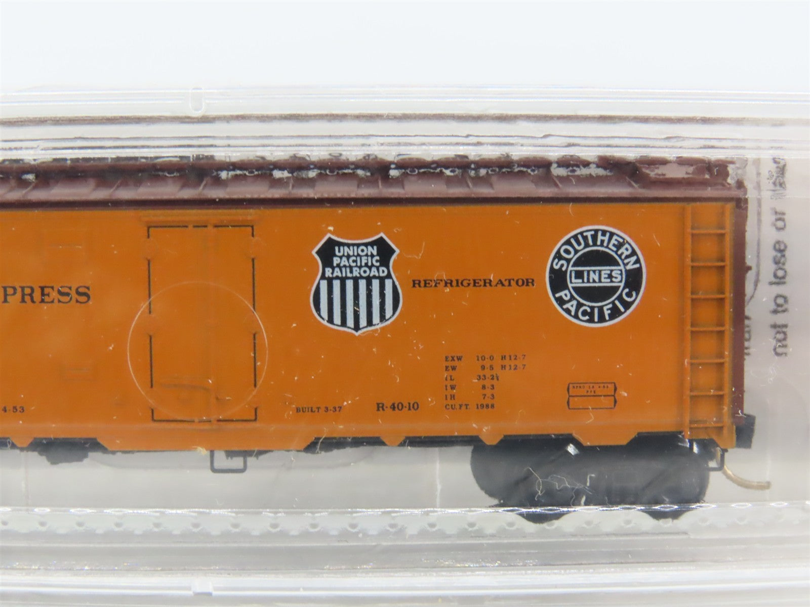 N Scale Micro-Trains 59520 Pacific Fruit Express 40' Steel Side Ice Reefer RTR