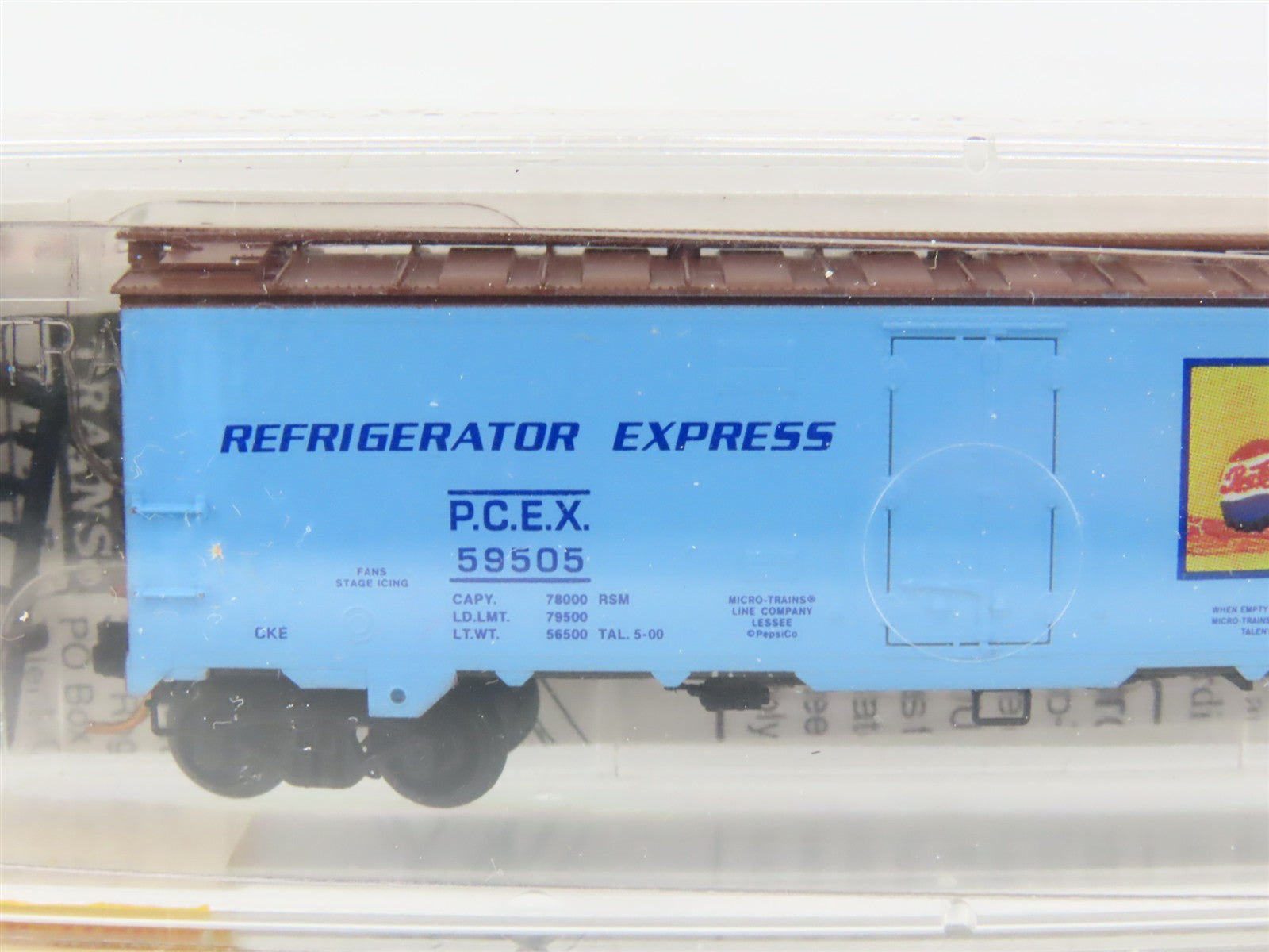 N Scale Micro-Trains 59550 PCEX Pepsi-Cola 40' Reefer 59505 RTR