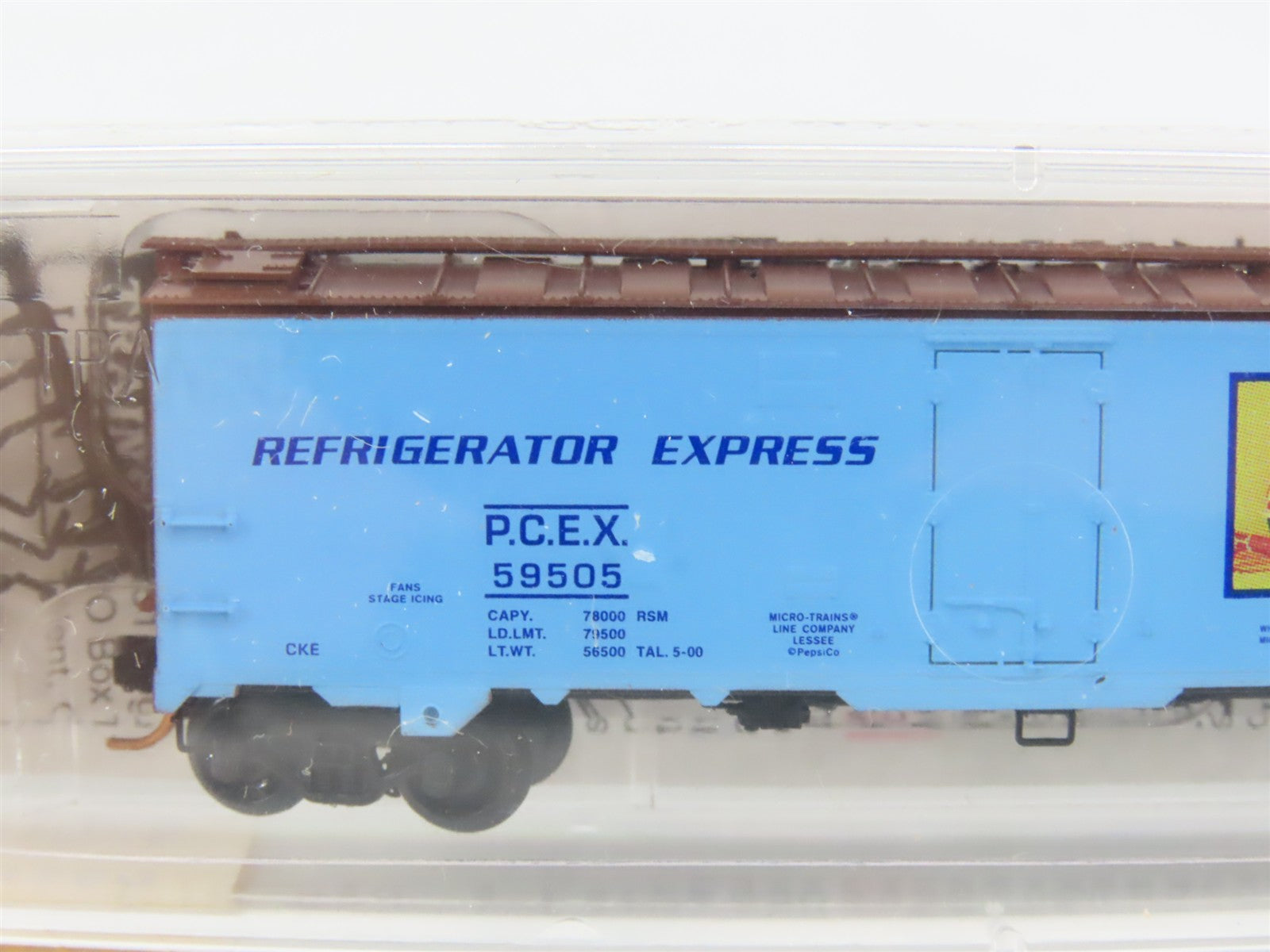 N Scale Micro-Trains 59550 PCEX Pepsi-Cola 40' Reefer 59505 RTR