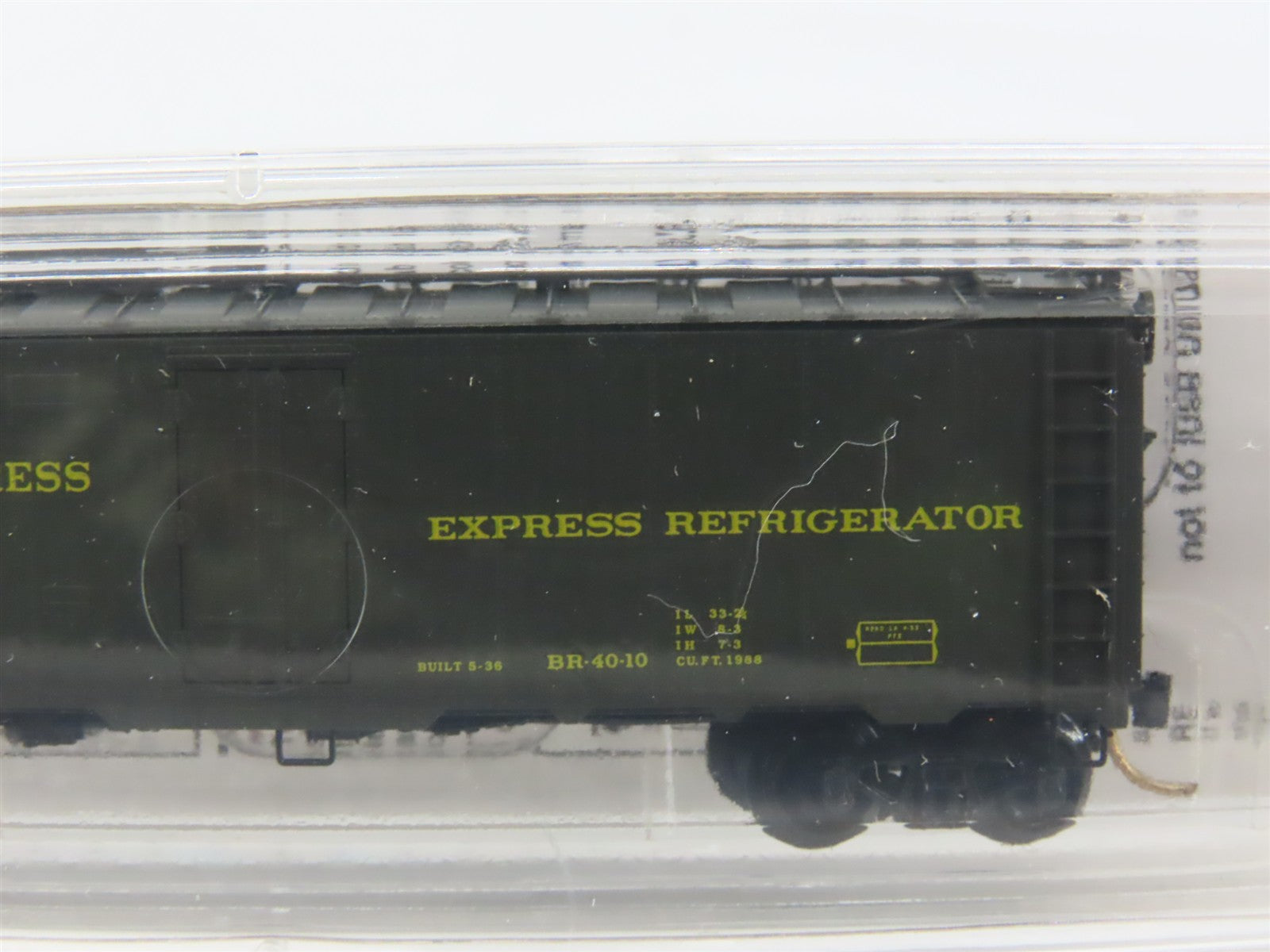 N Scale Micro-Trains 59510 Pacific Fruit Express 40' Steel Side Ice Reefer RTR